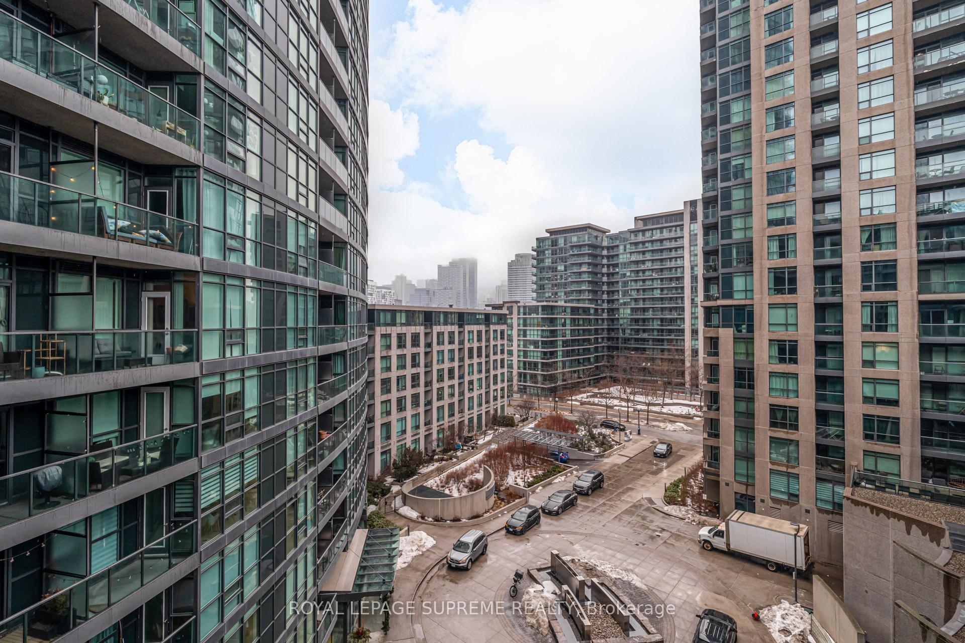 231 Fort York Boulevard 706