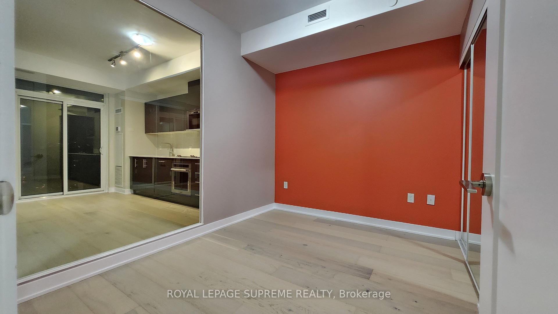 330 Richmond Street W 2208