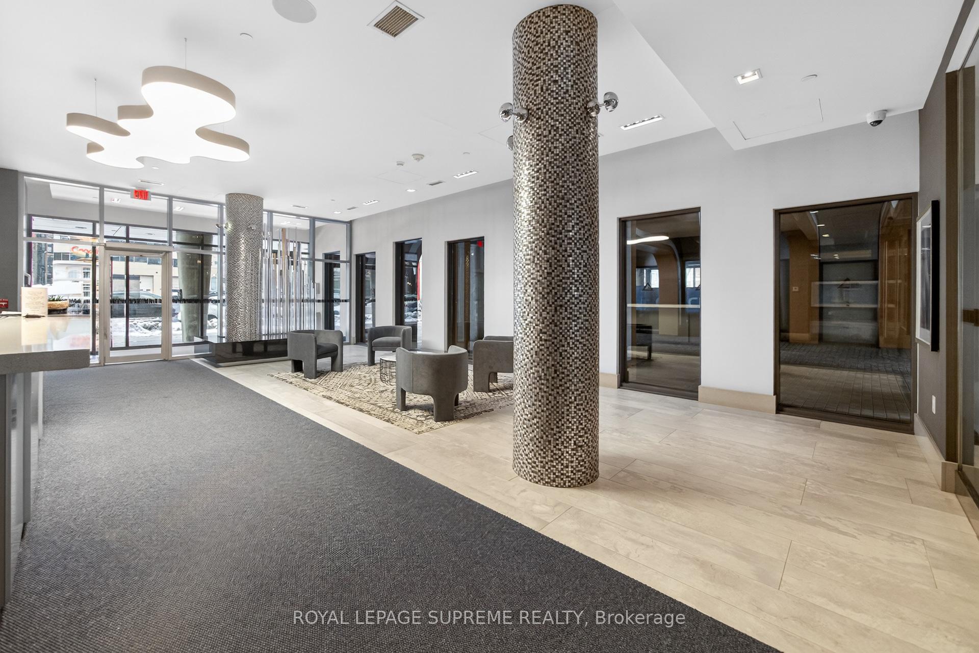 525 Adelaide Street W 1224