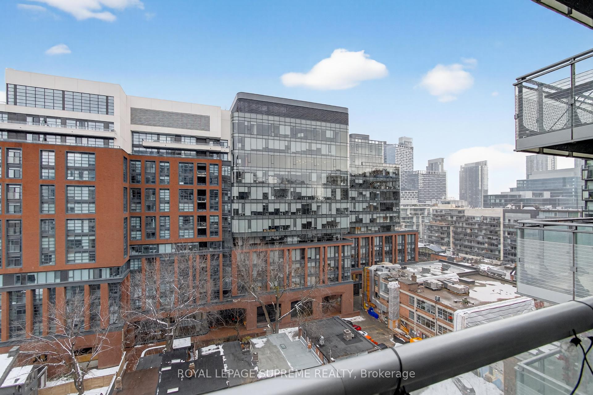 525 Adelaide Street W 1224