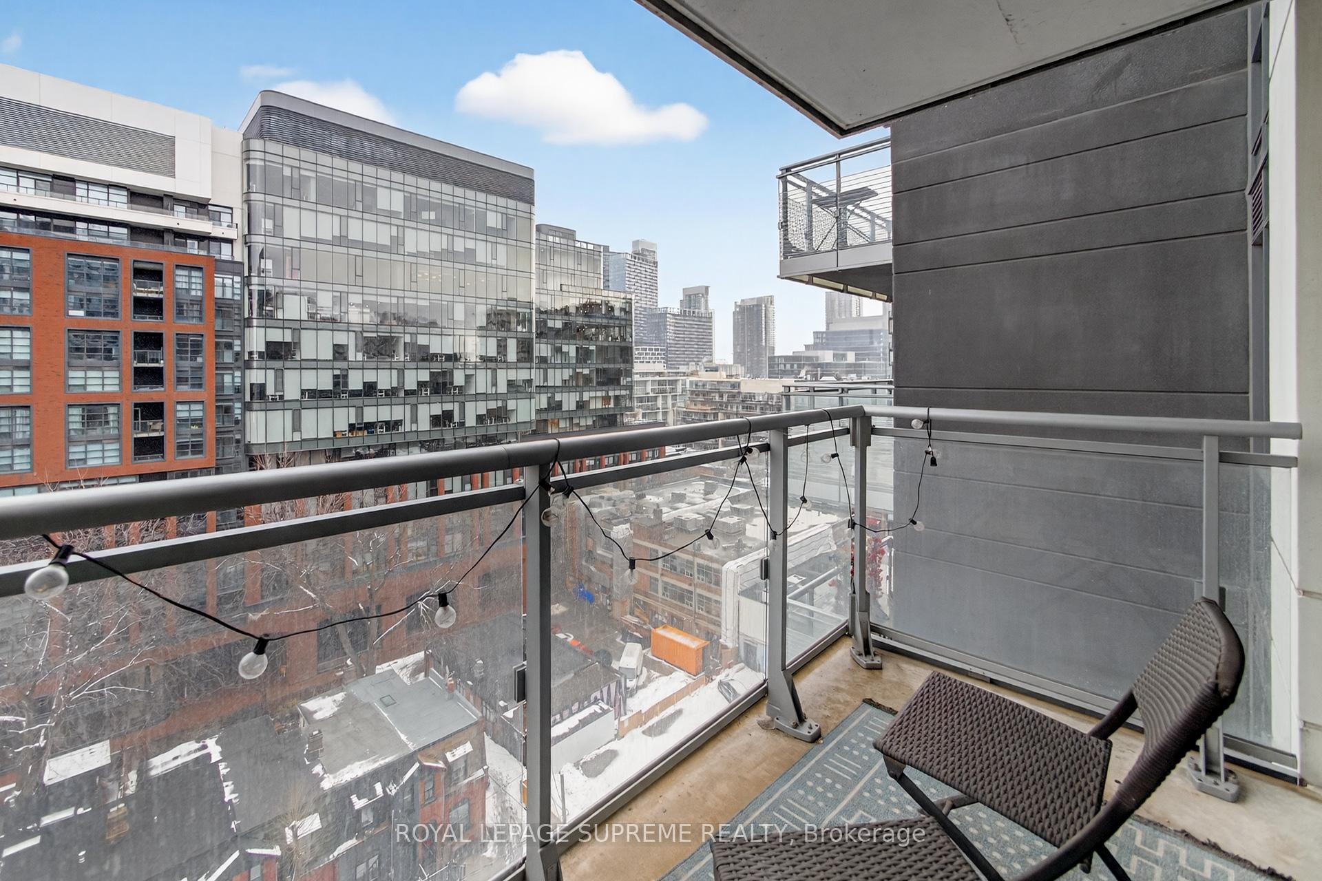 525 Adelaide Street W 1224