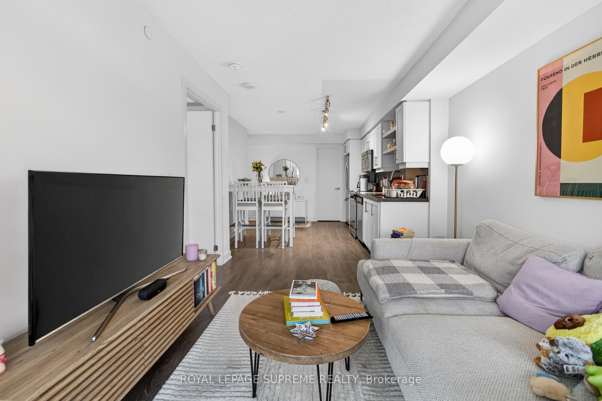 525 Adelaide Street W 1224