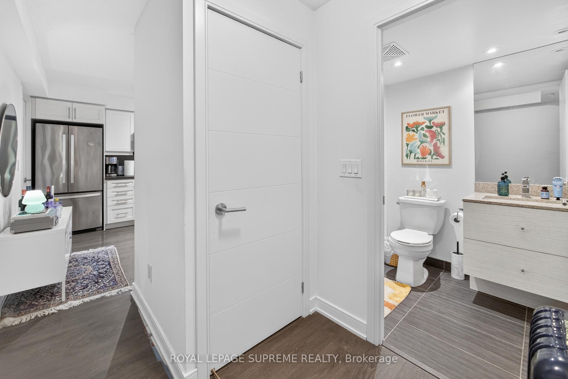 525 Adelaide Street W 1224