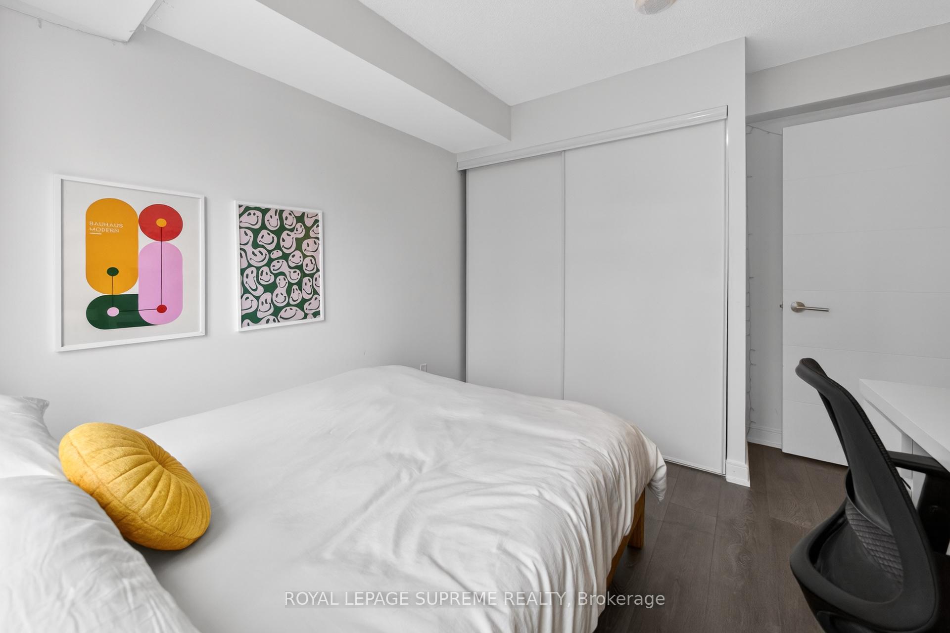 525 Adelaide Street W 1224