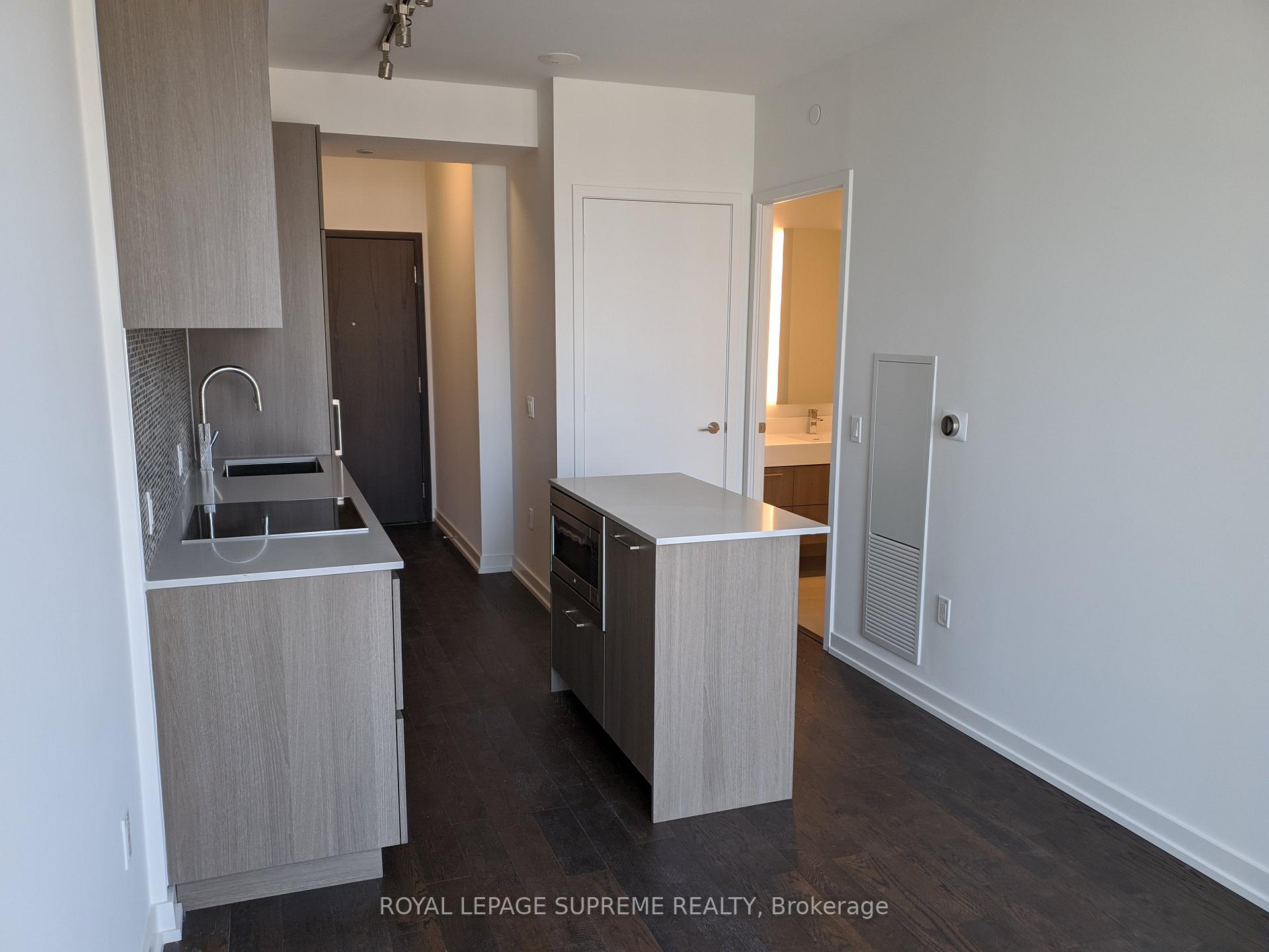 1 Yorkville Avenue 1004