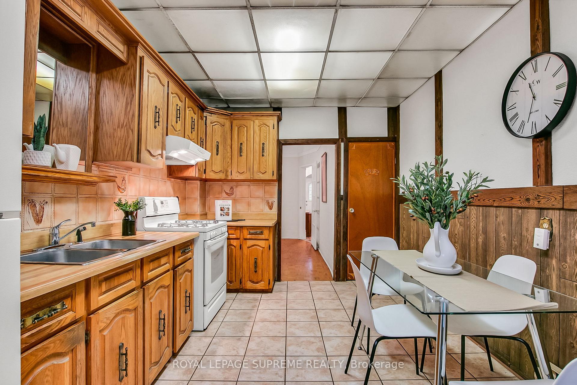 163 Beaconsfield Avenue