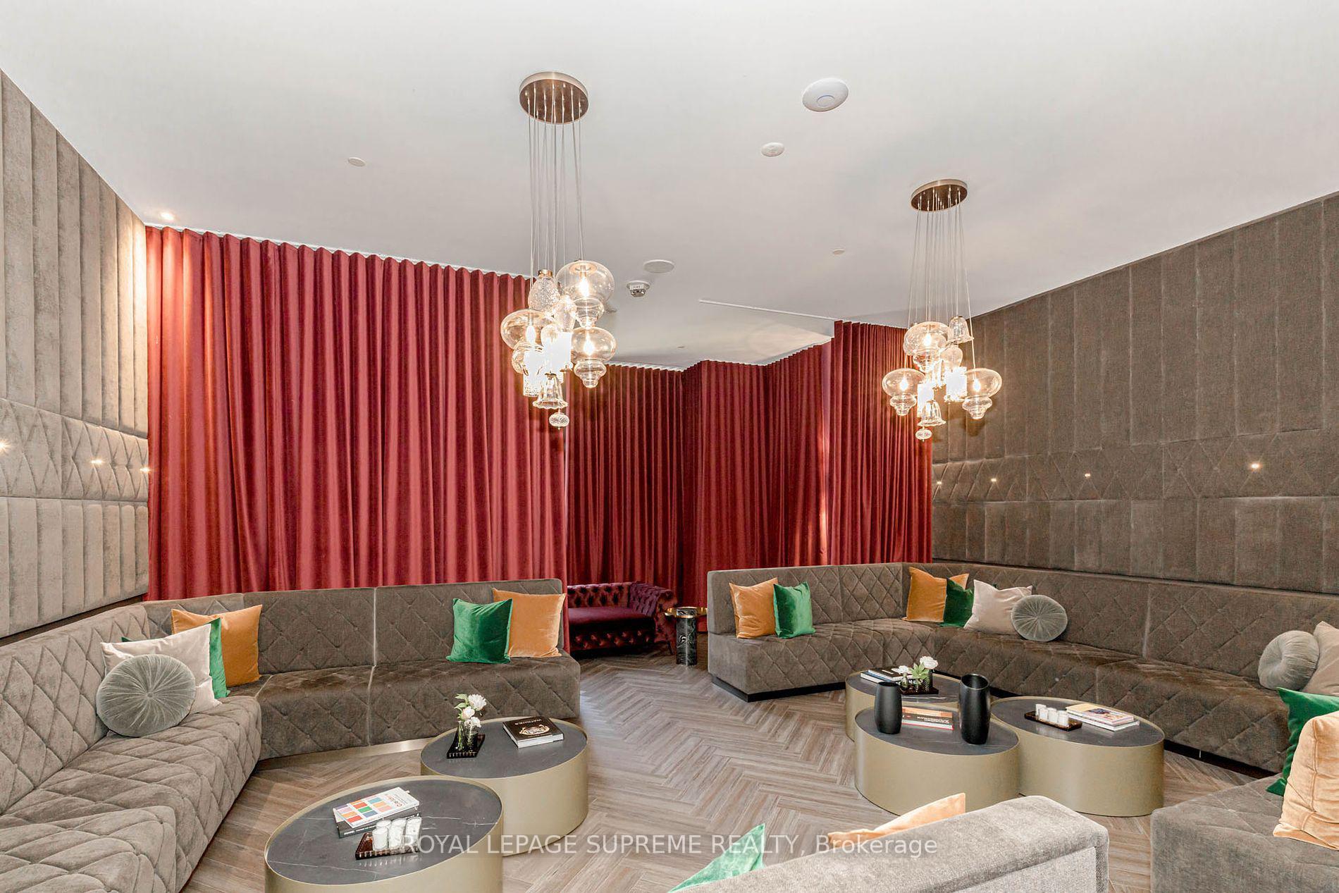 11 Yorkville Avenue 5805