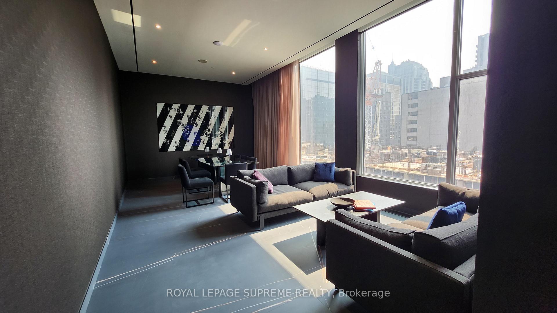 11 Yorkville Avenue 5805