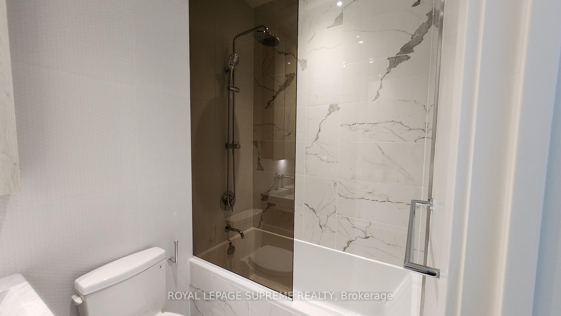 11 Yorkville Avenue 5805