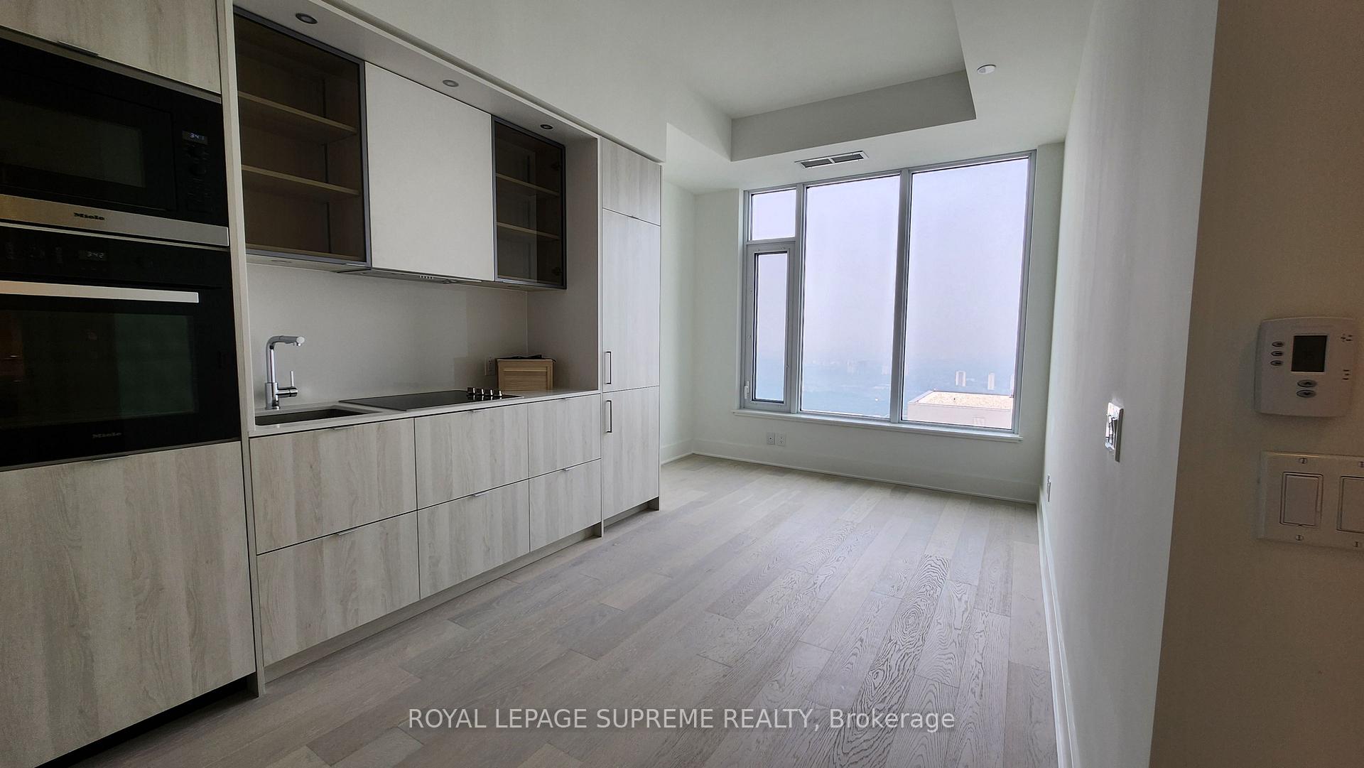 11 Yorkville Avenue 5805