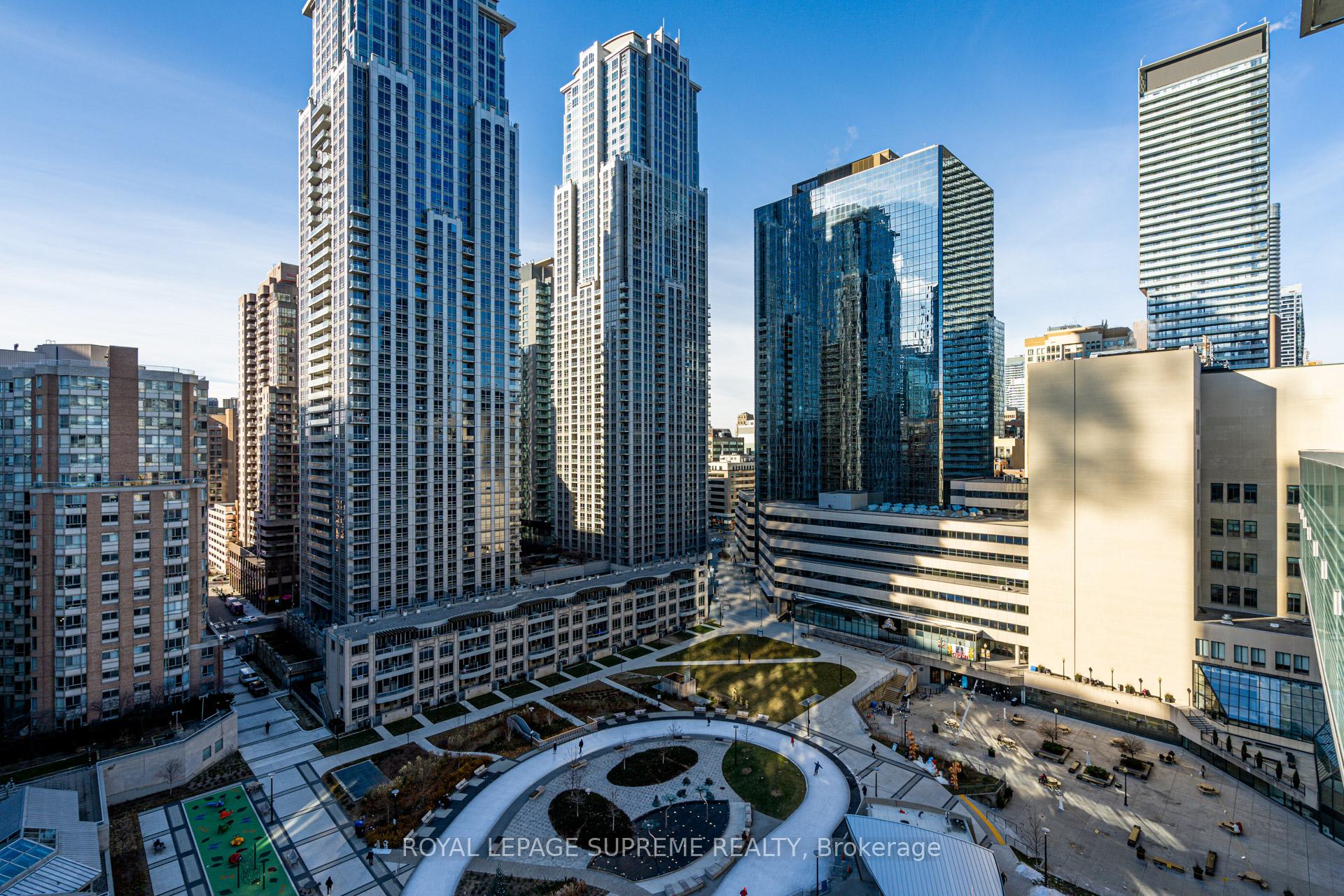 386 Yonge Street 1122