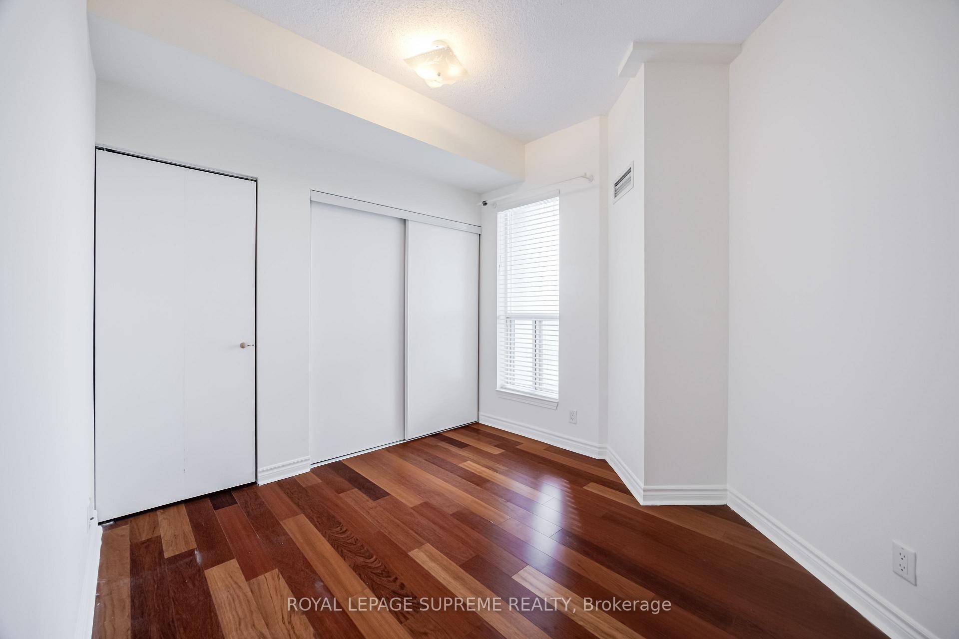 11 Christie Street 407