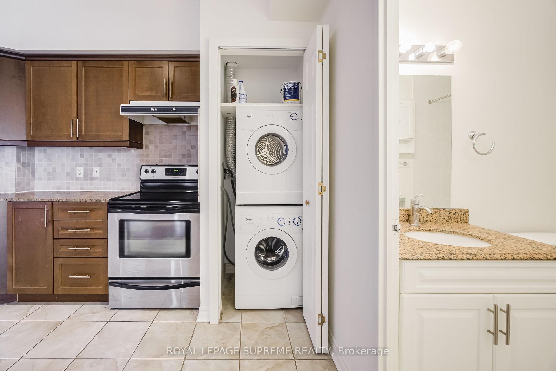 11 Christie Street 407