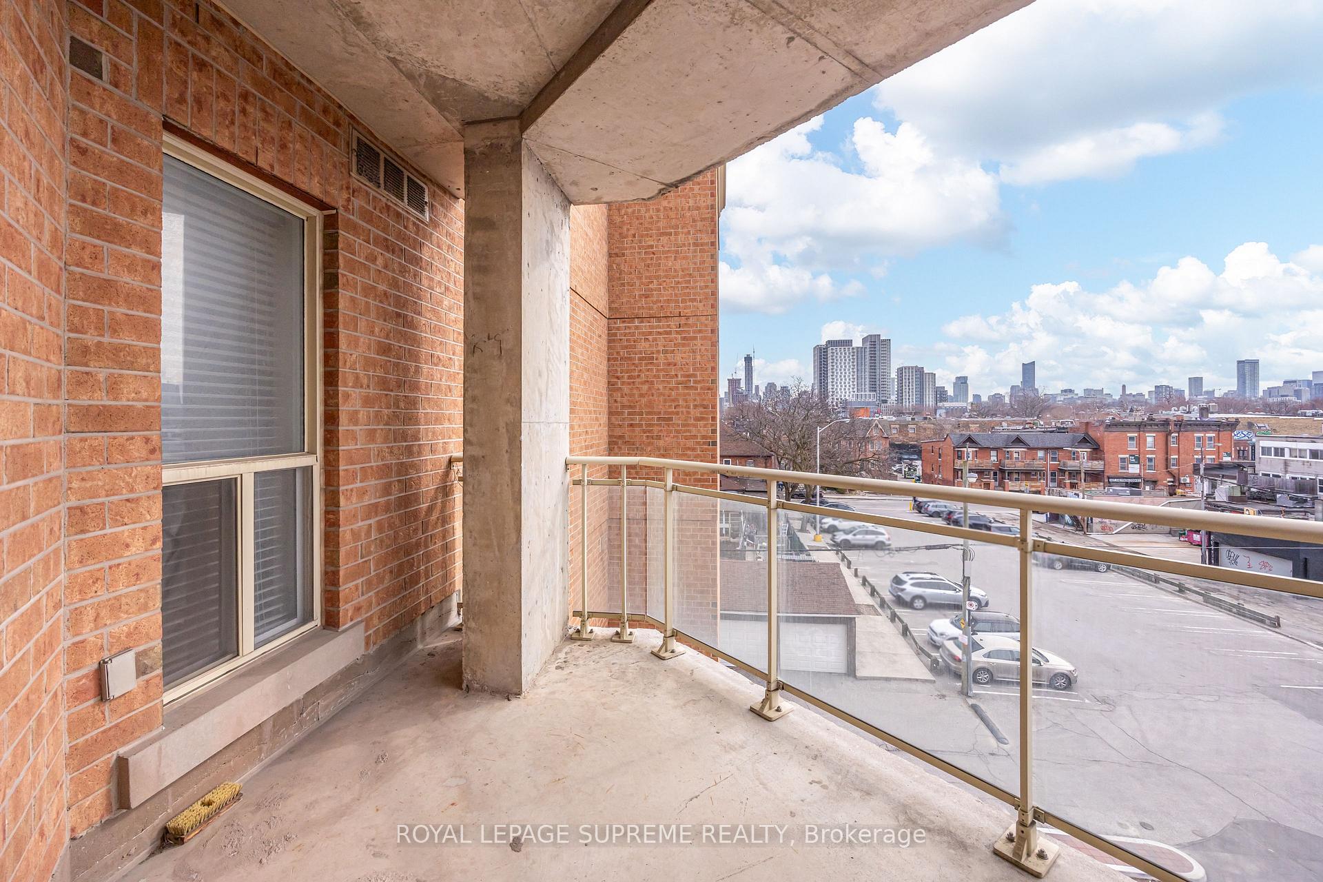 11 Christie Street 407