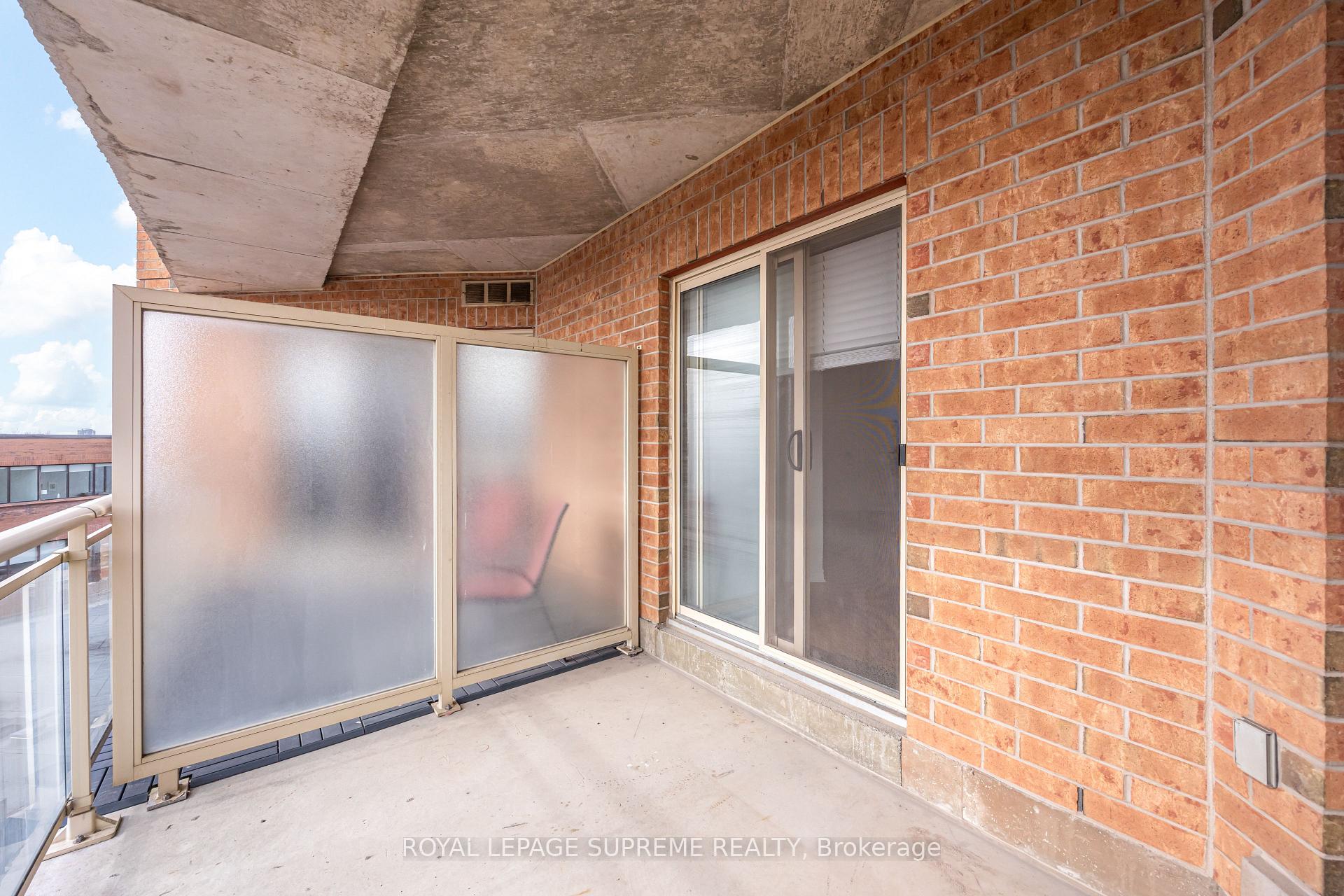 11 Christie Street 407