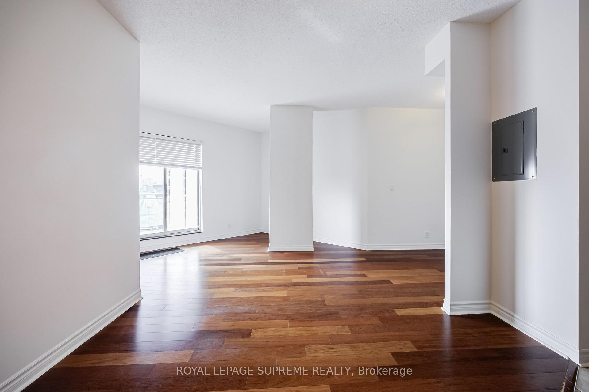 11 Christie Street 407