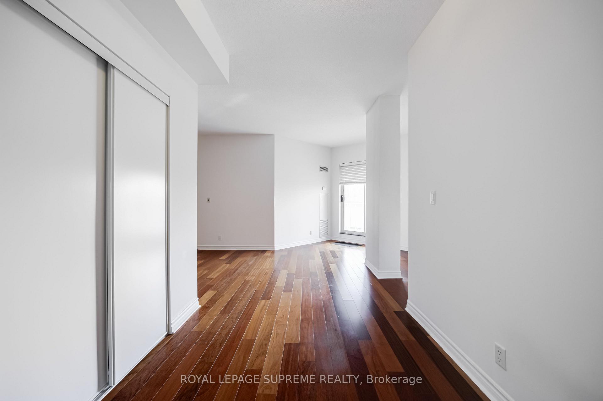 11 Christie Street 407