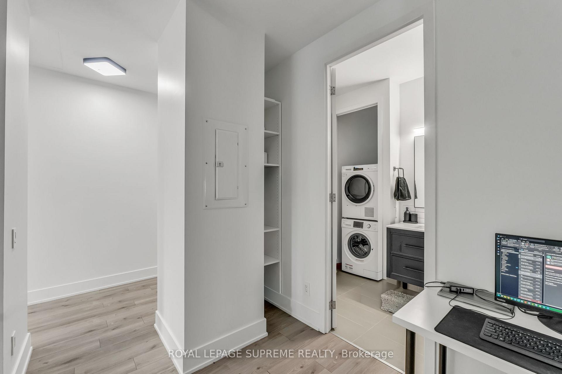 111 St Clair Avenue W 604