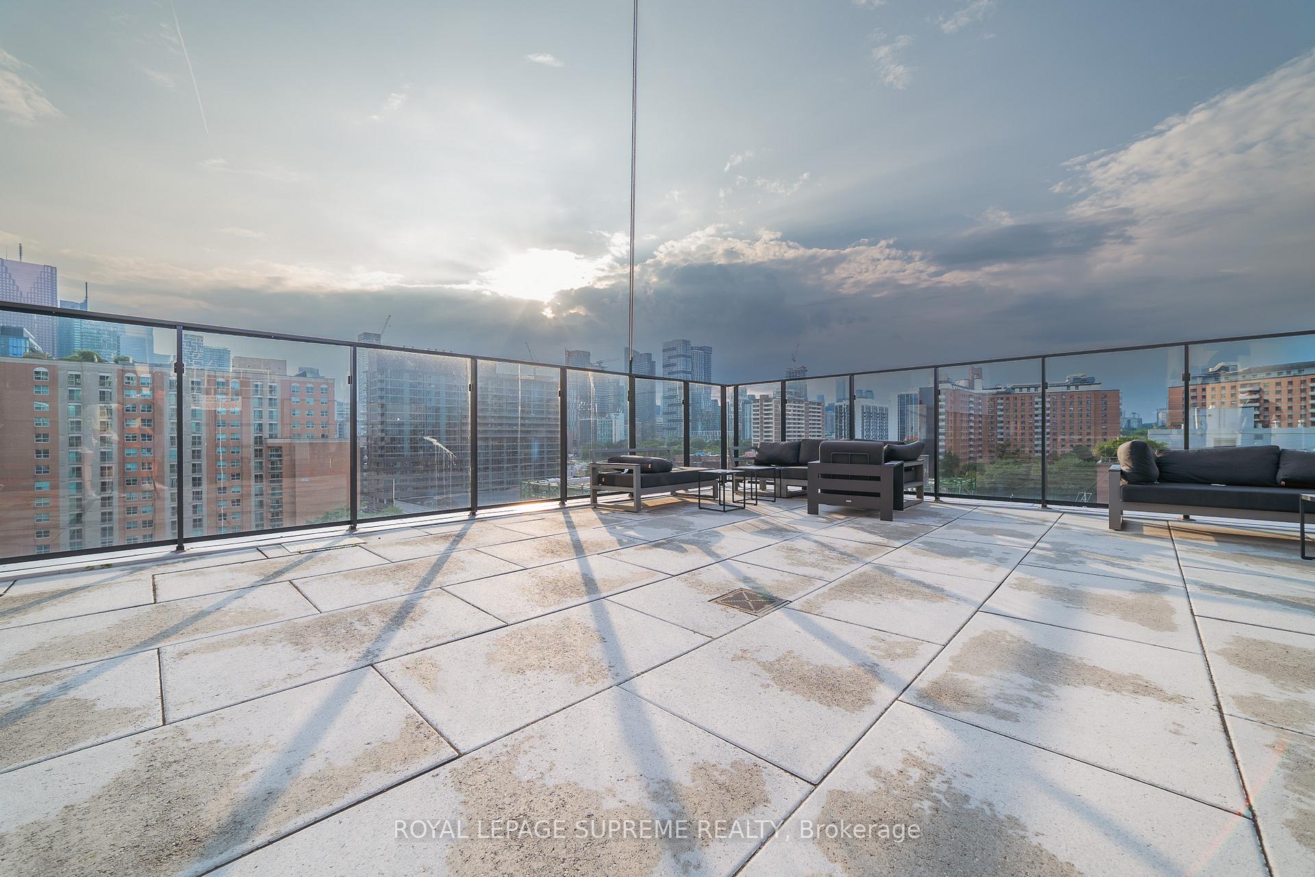 55 Ontario Street 2206