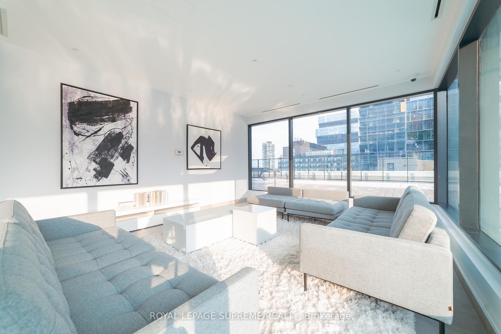 55 Ontario Street 2206