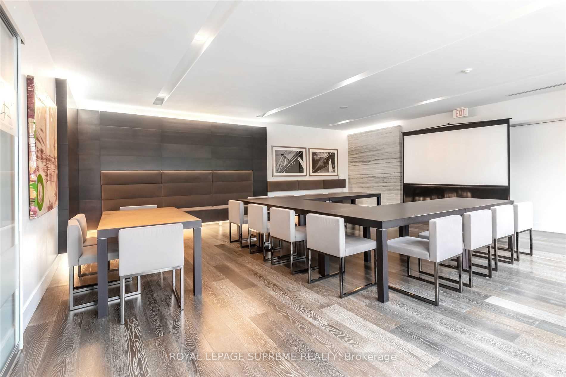 110 Charles Street E 3109