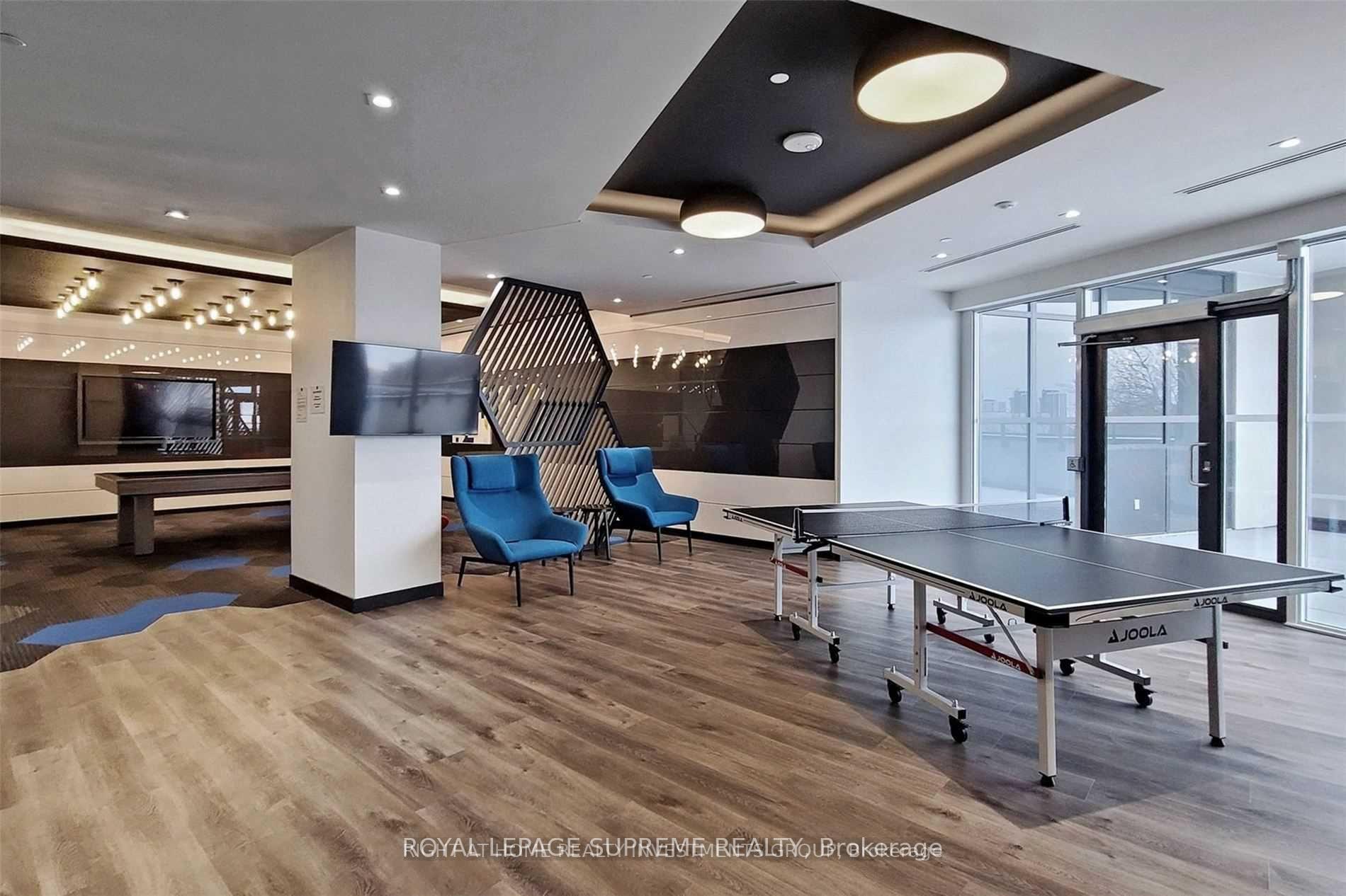 159 Wellesley Street E 1508