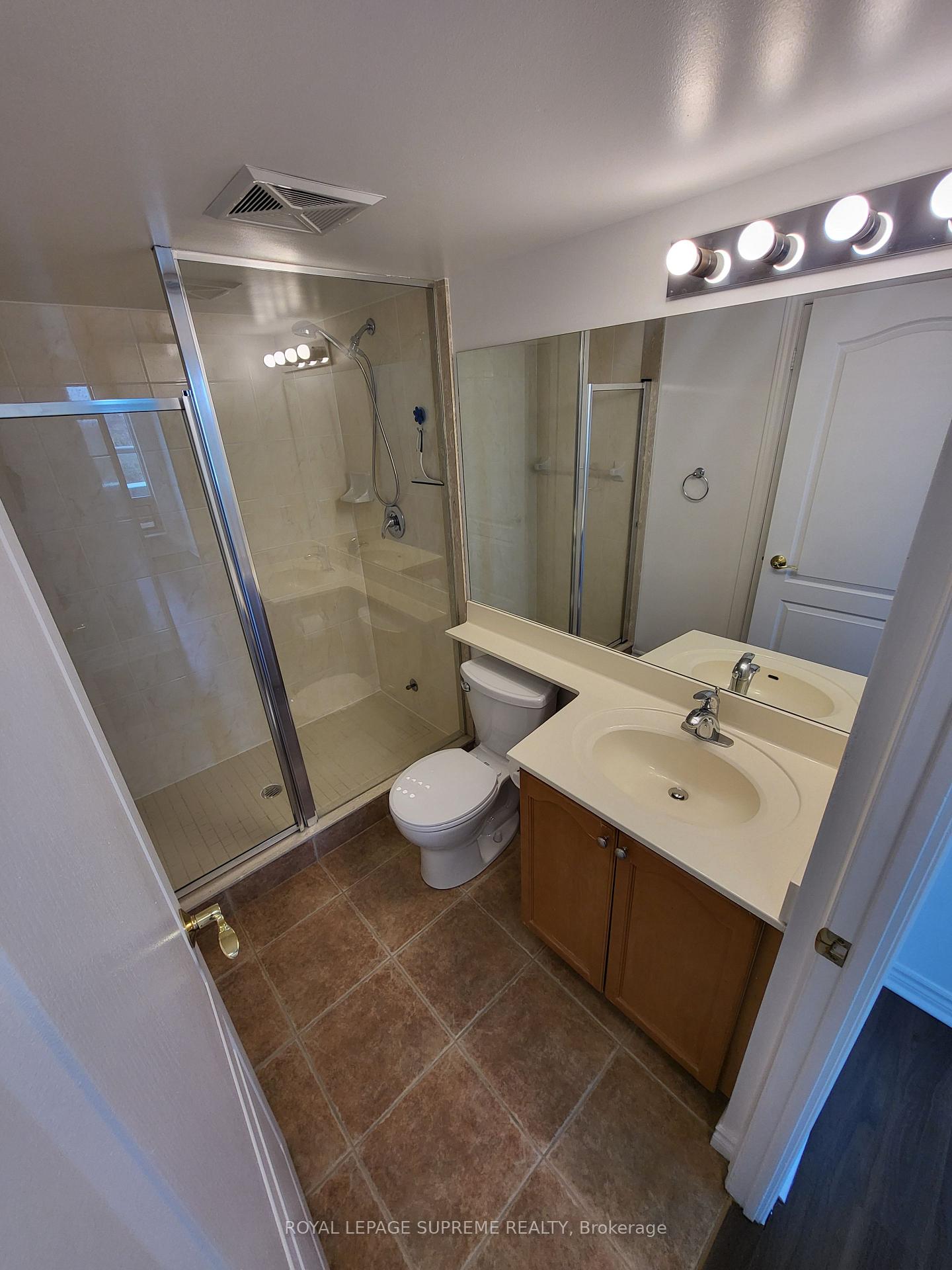 3830 Bathurst Street 702