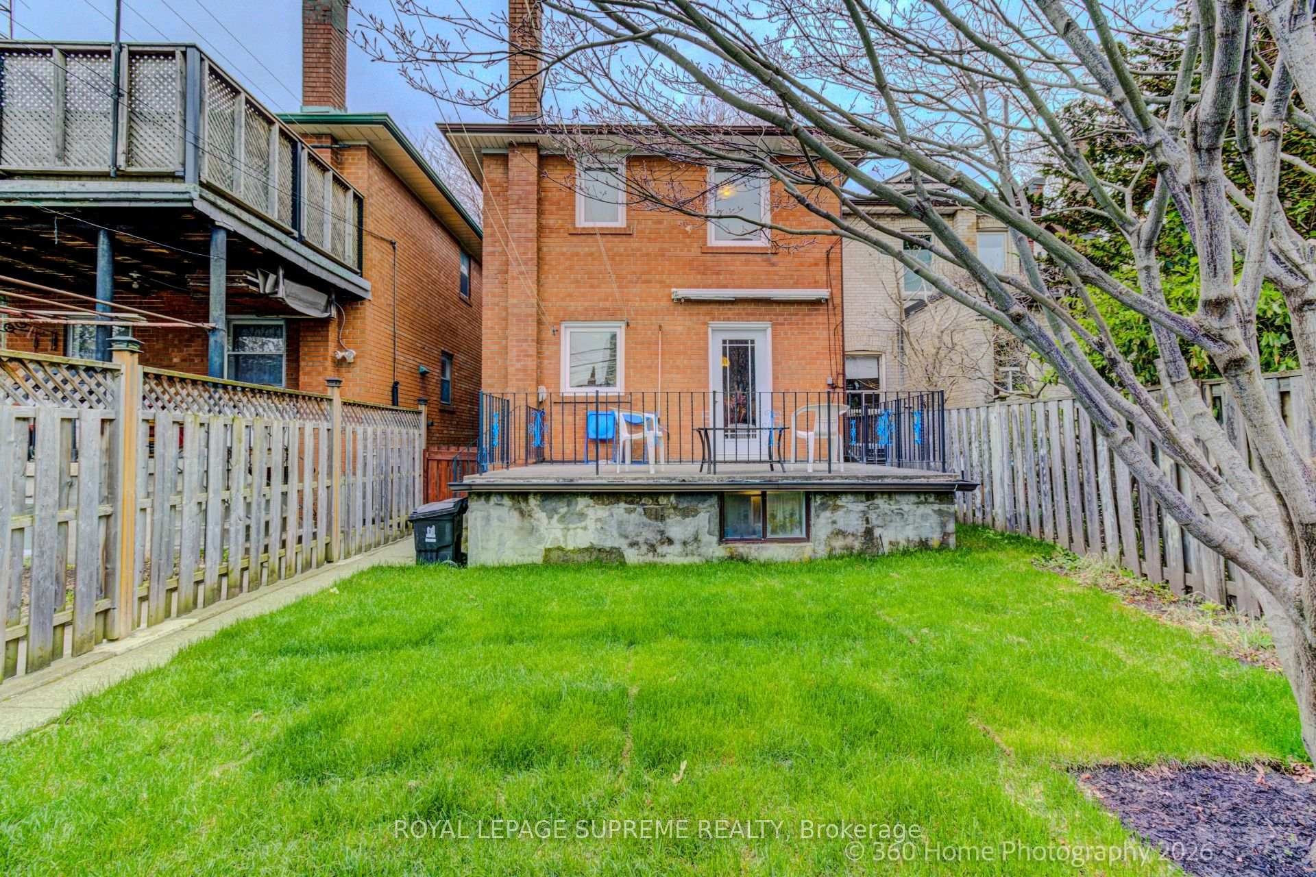 429 St Clarens Avenue