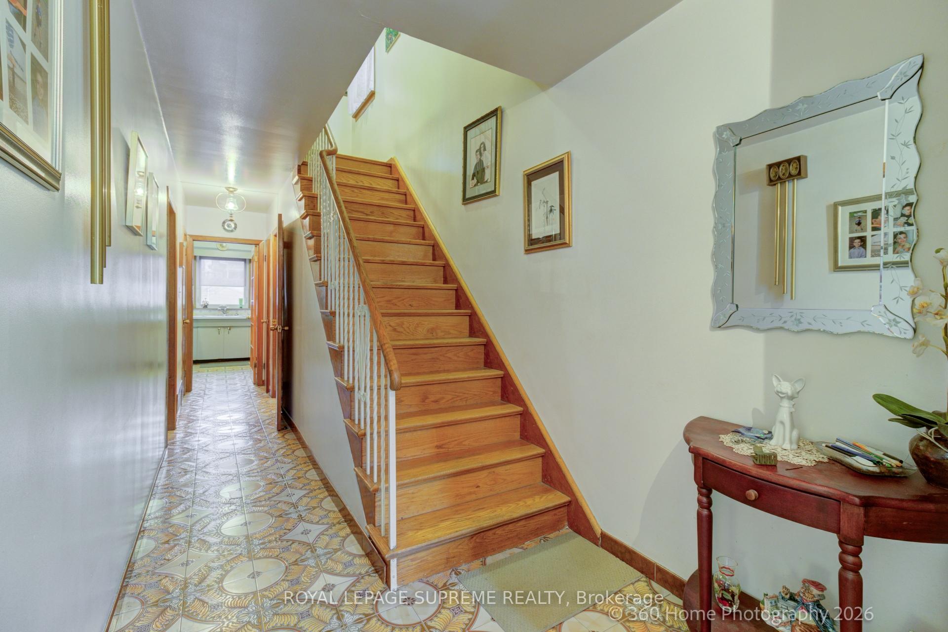 429 St Clarens Avenue