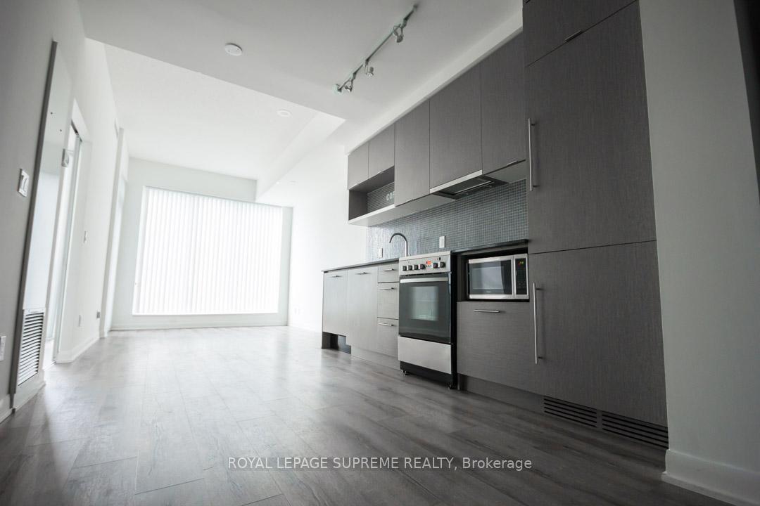 435 Richmond Street W 1406