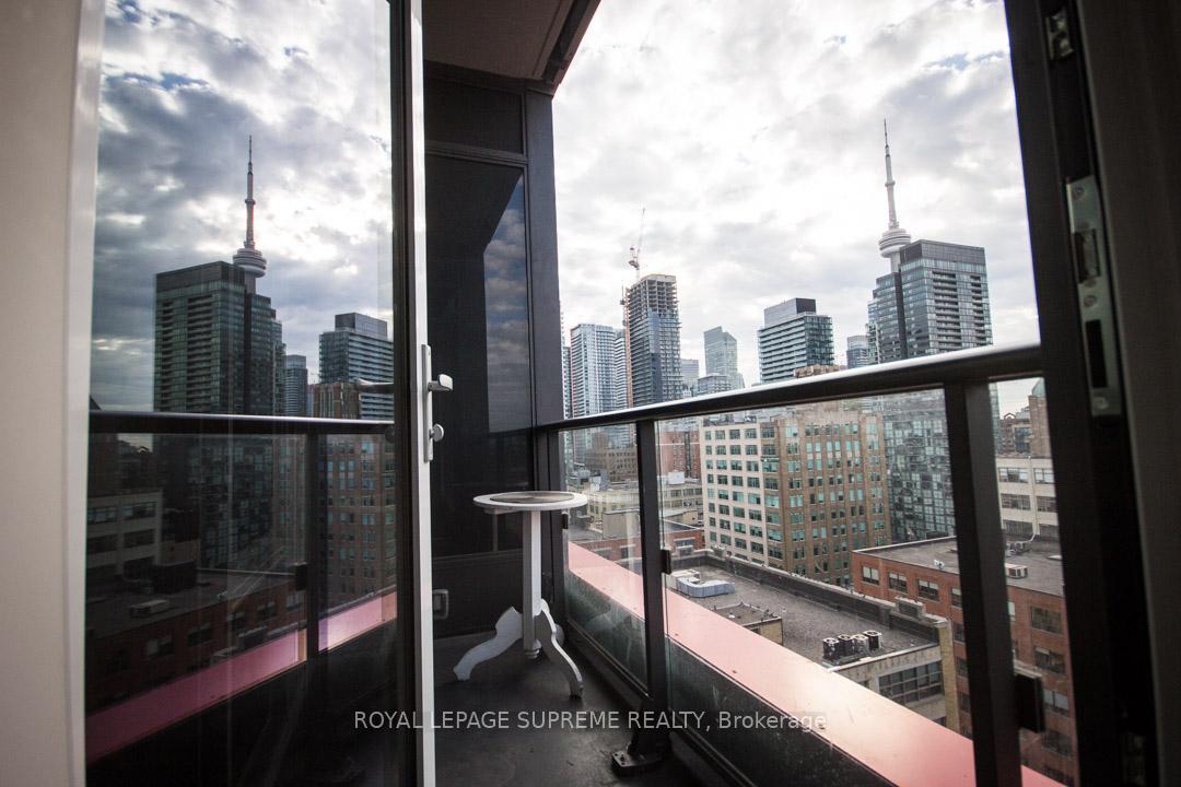 435 Richmond Street W 1406