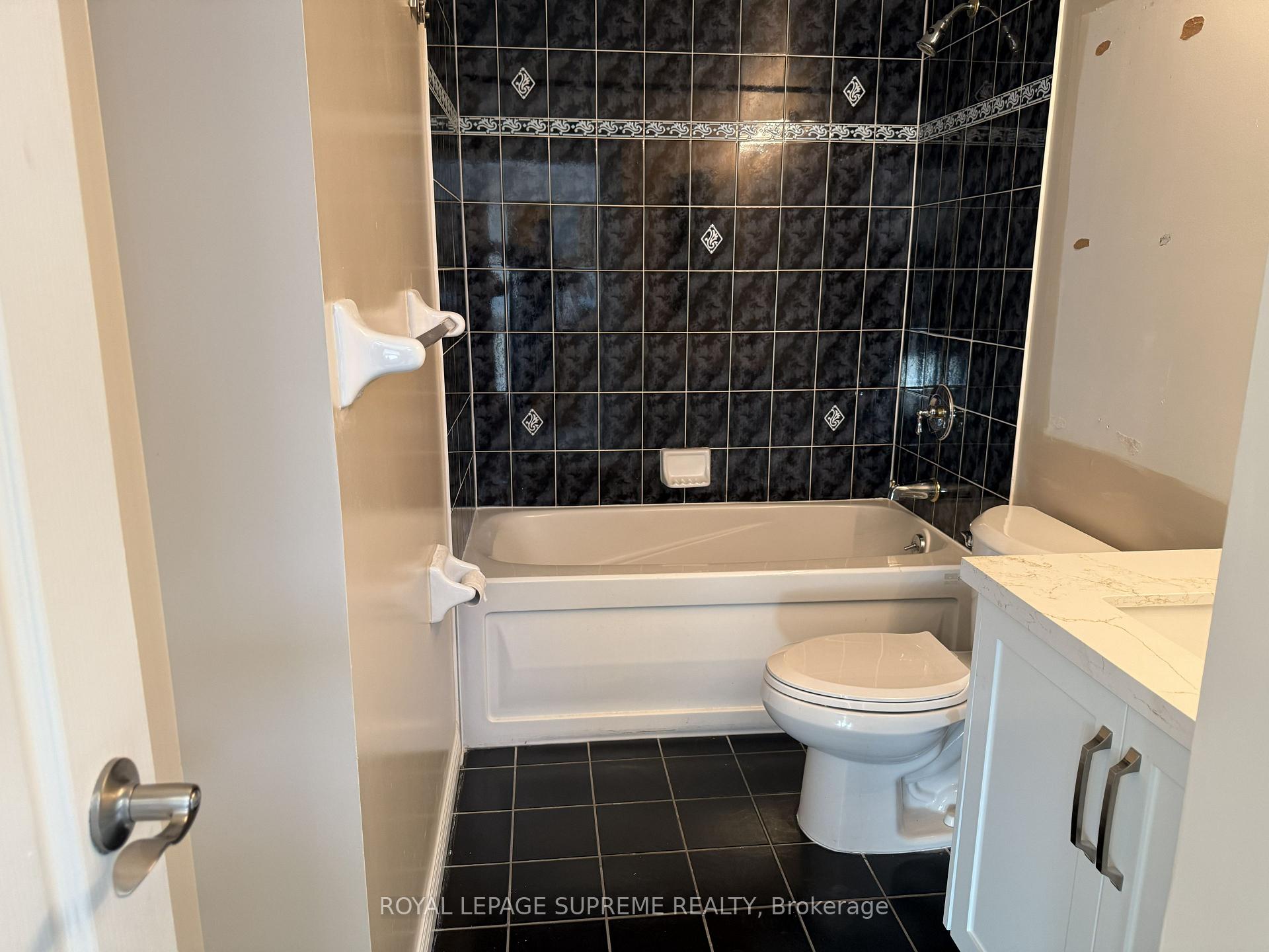 188 Doris Avenue 816