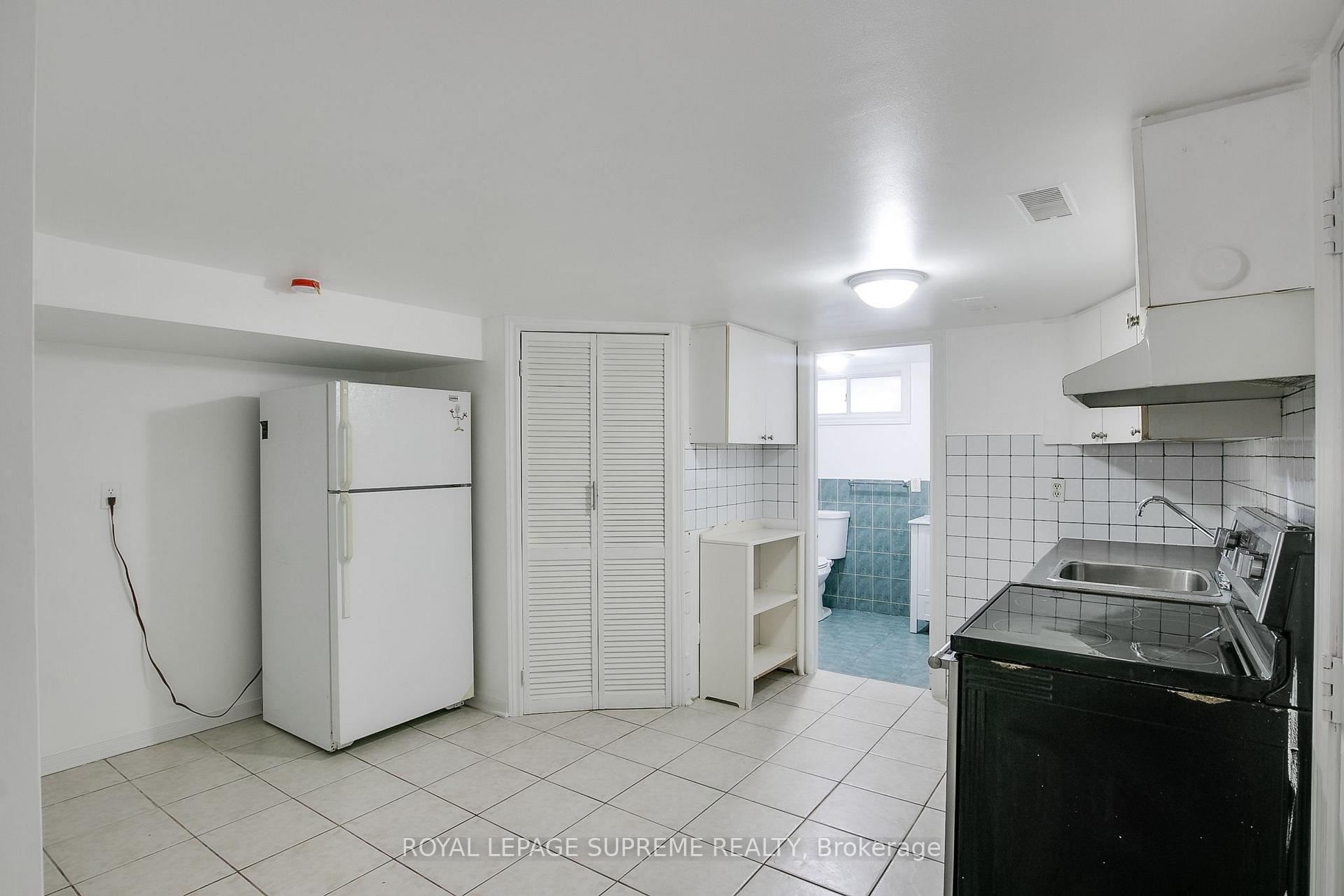 422 Oakwood Avenue Basement