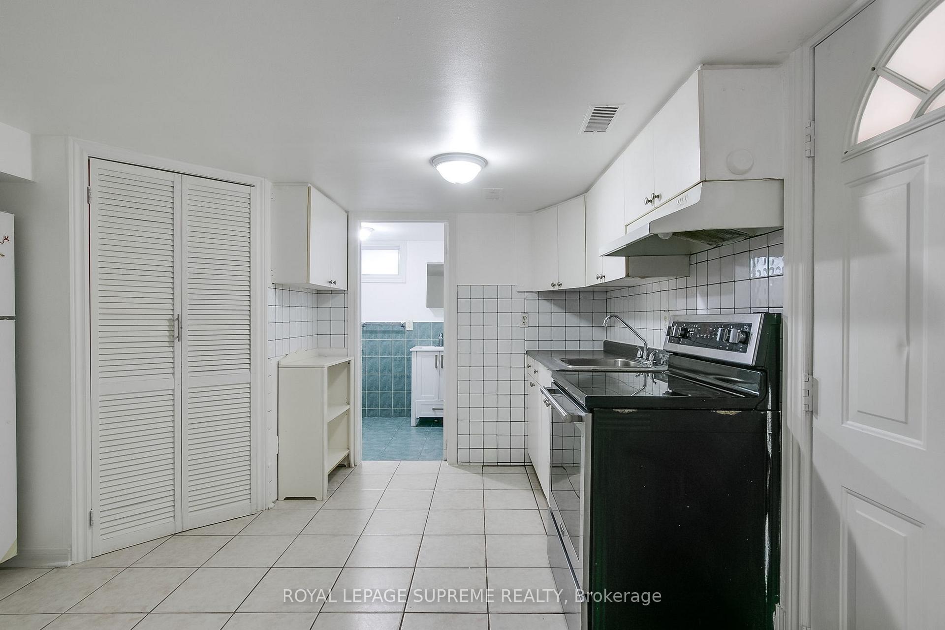 422 Oakwood Avenue Basement