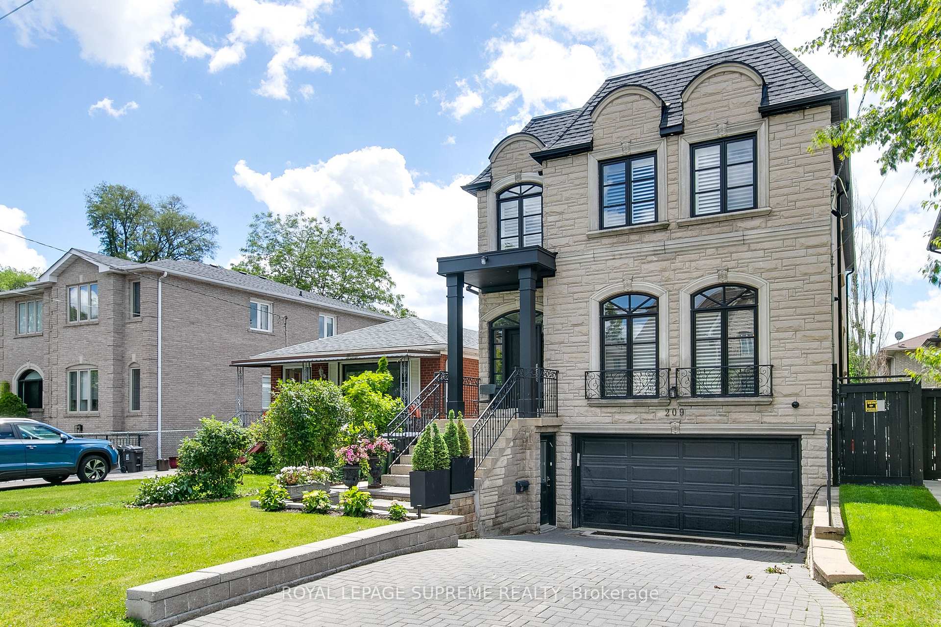 209 Carmichael Avenue, Toronto