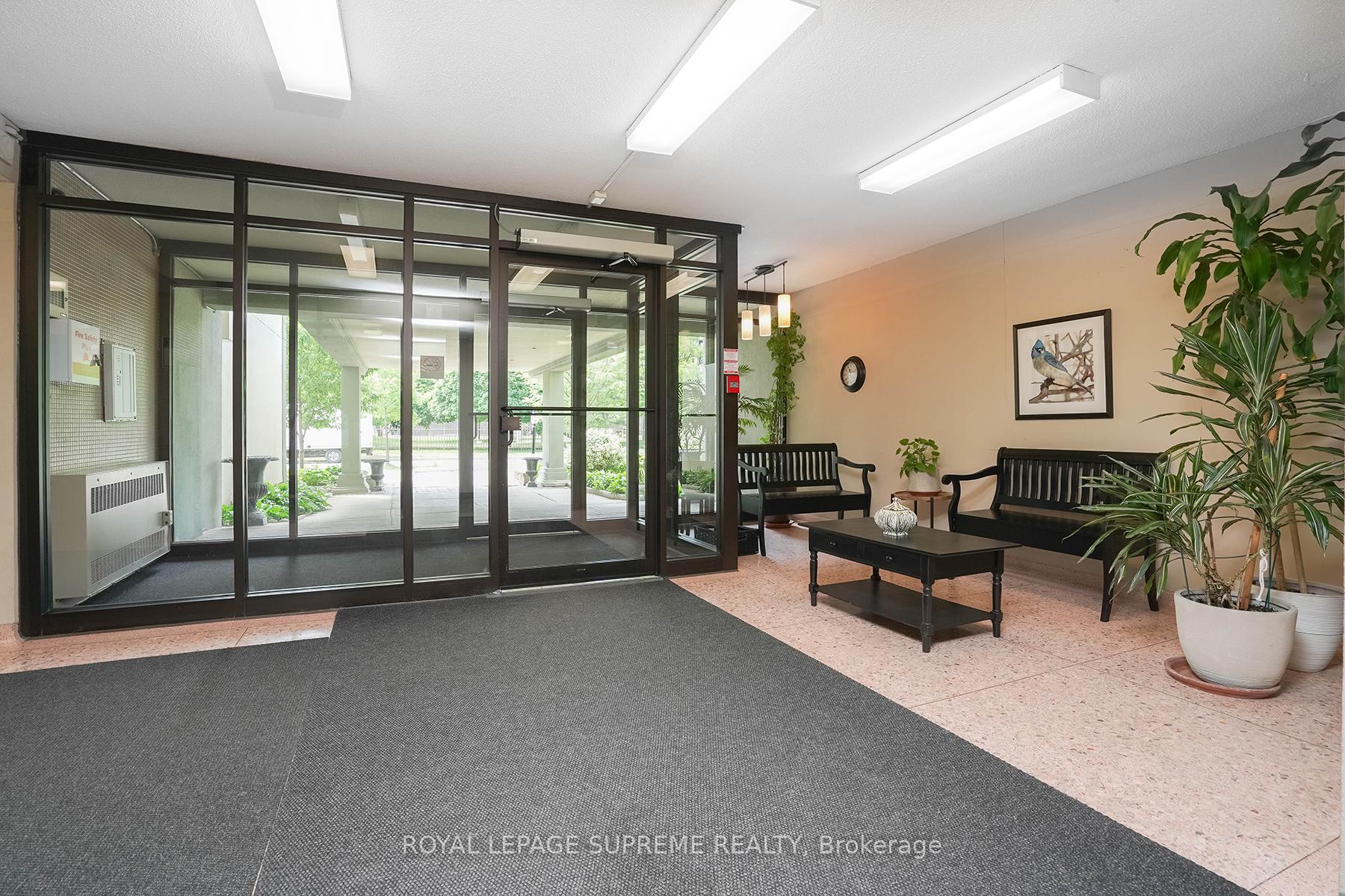 70 Old Sheppard Avenue 111, Toronto Unit: 111