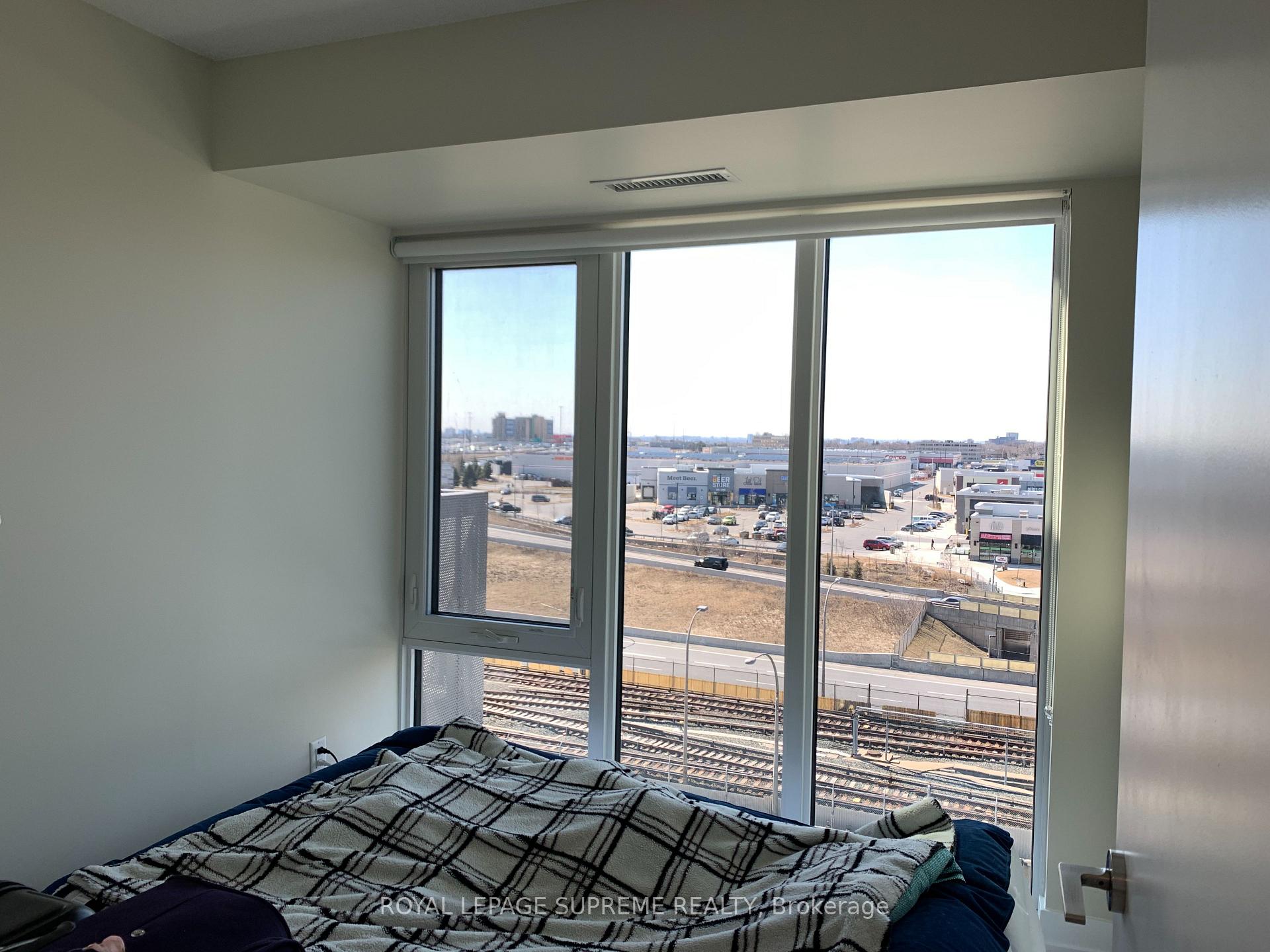 38 Monte Kwinter Court 812, Toronto Unit: 812