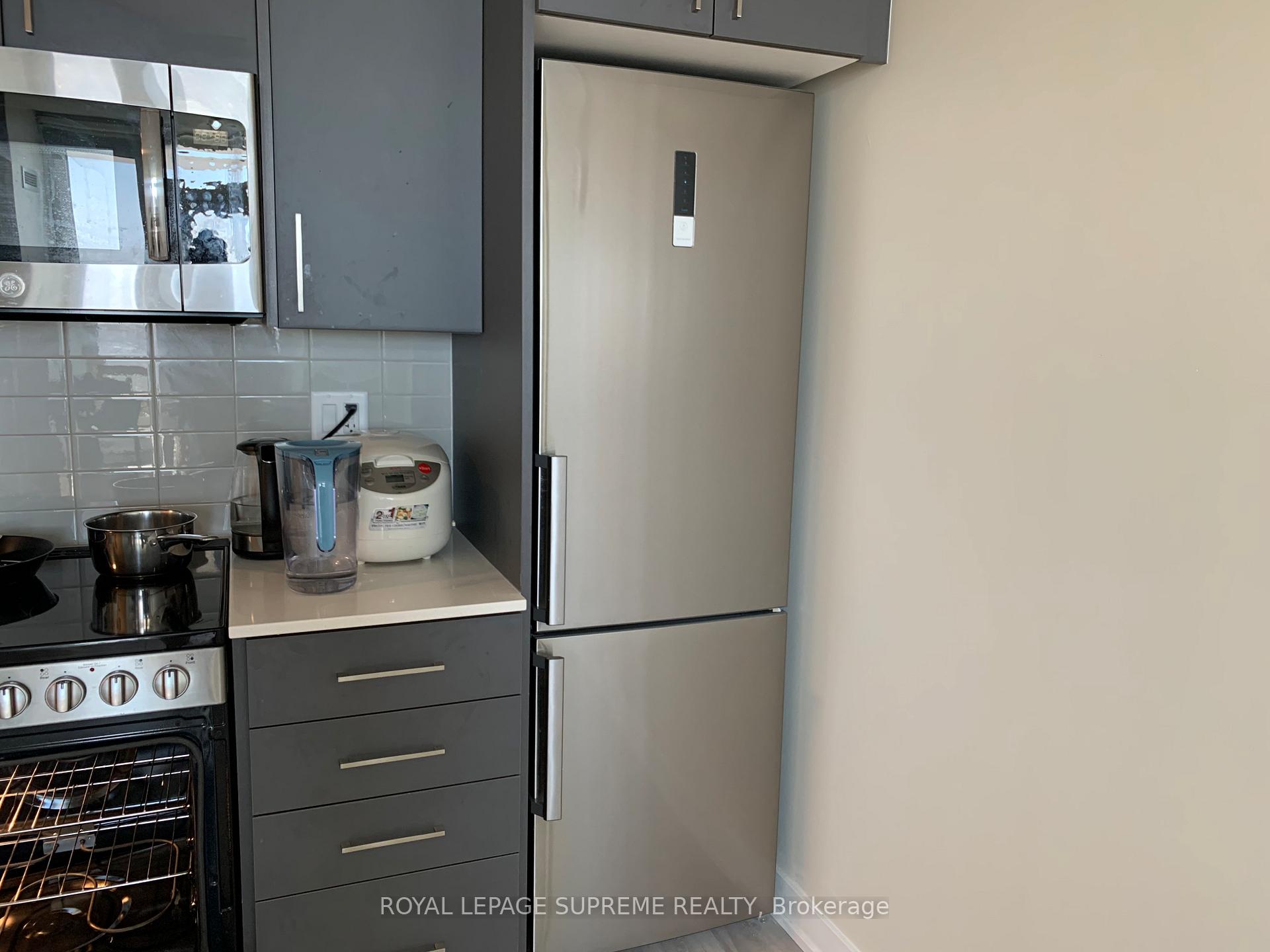 38 Monte Kwinter Court 812, Toronto Unit: 812