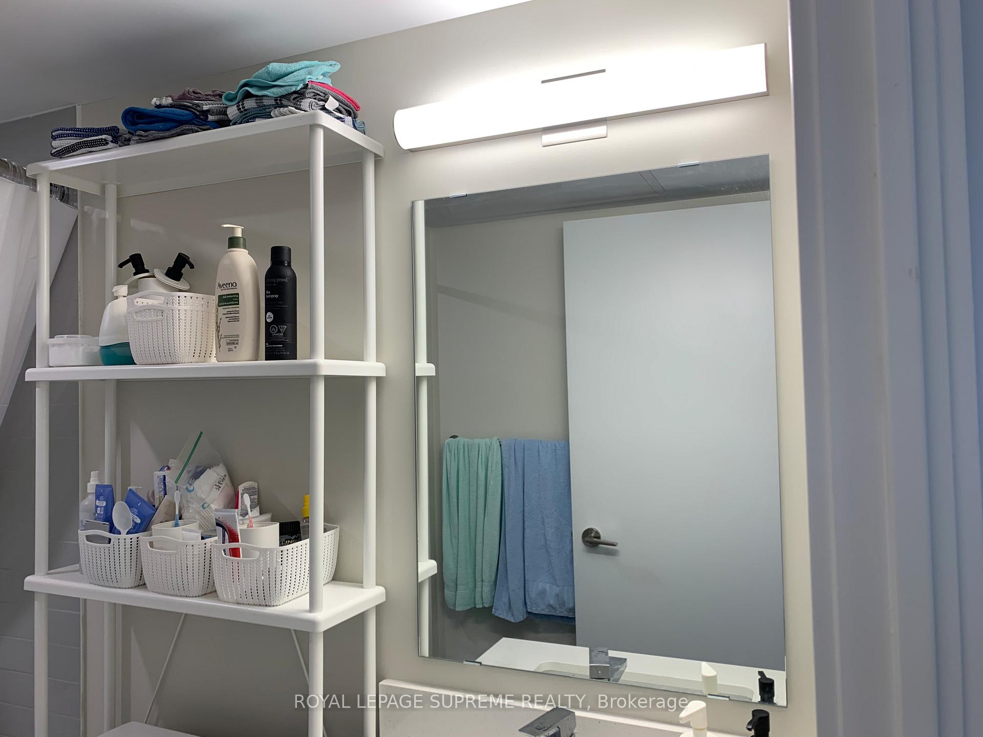 38 Monte Kwinter Court 812, Toronto Unit: 812