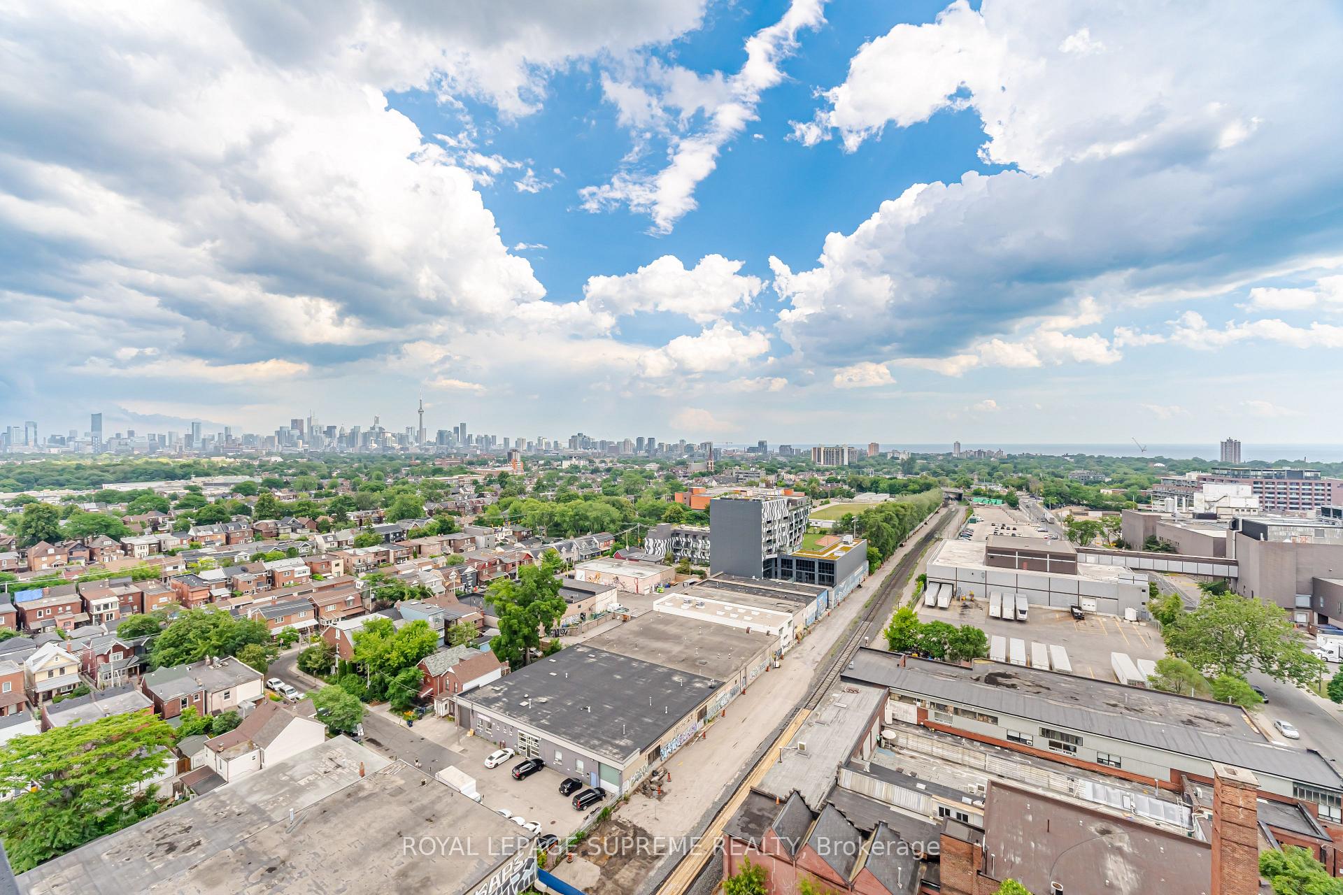 181 Sterling Road 1603, Toronto Unit: 1603