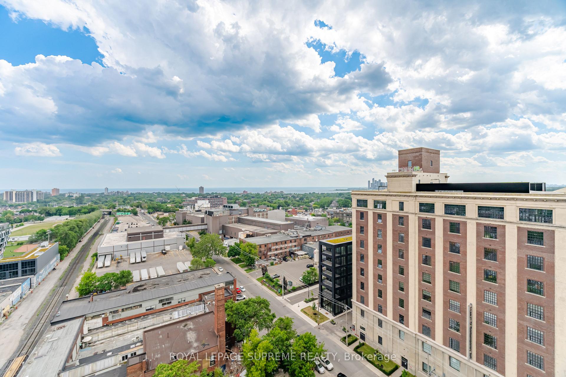 181 Sterling Road 1603, Toronto Unit: 1603