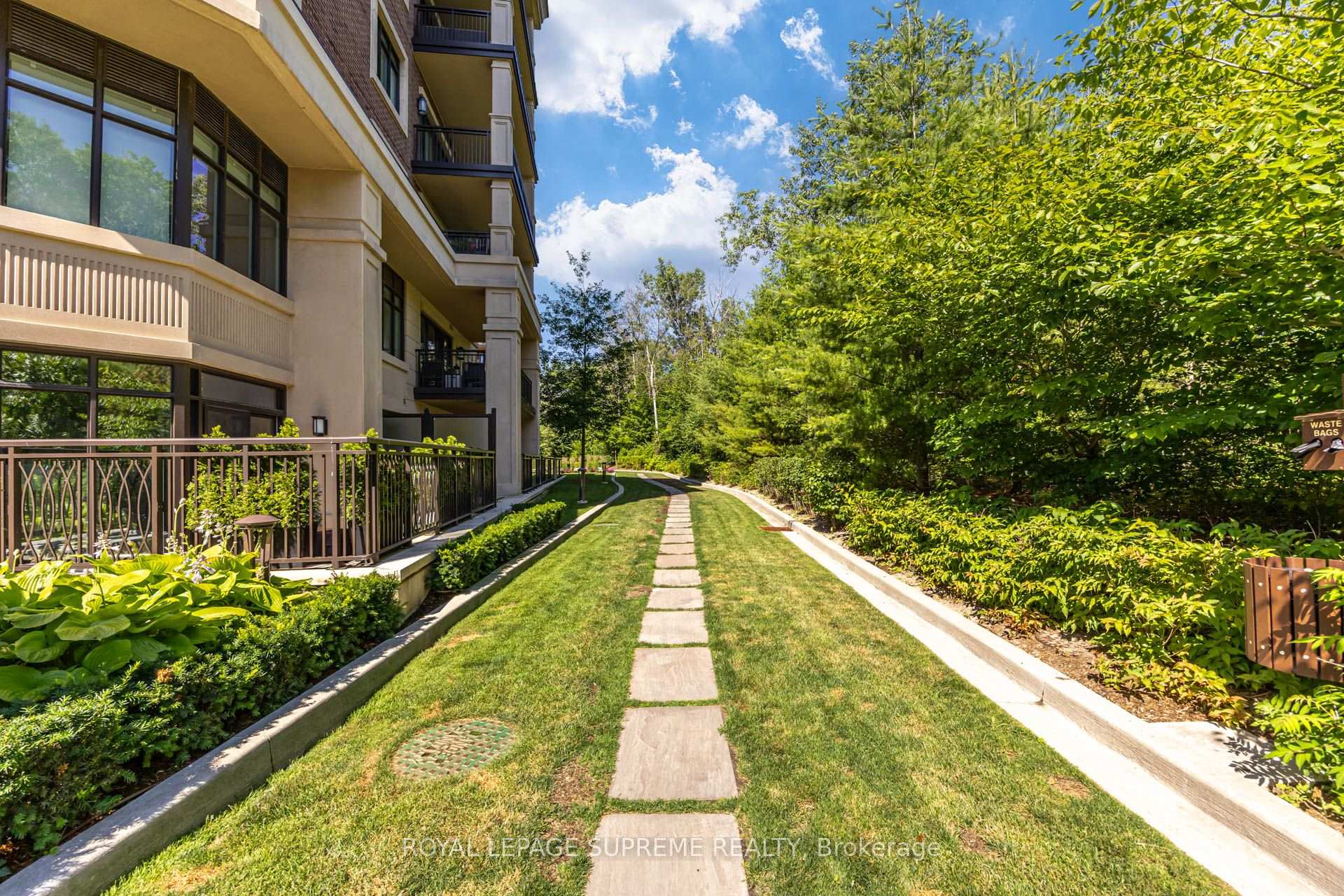 1900 Bayview Avenue 227, Toronto Unit: 227