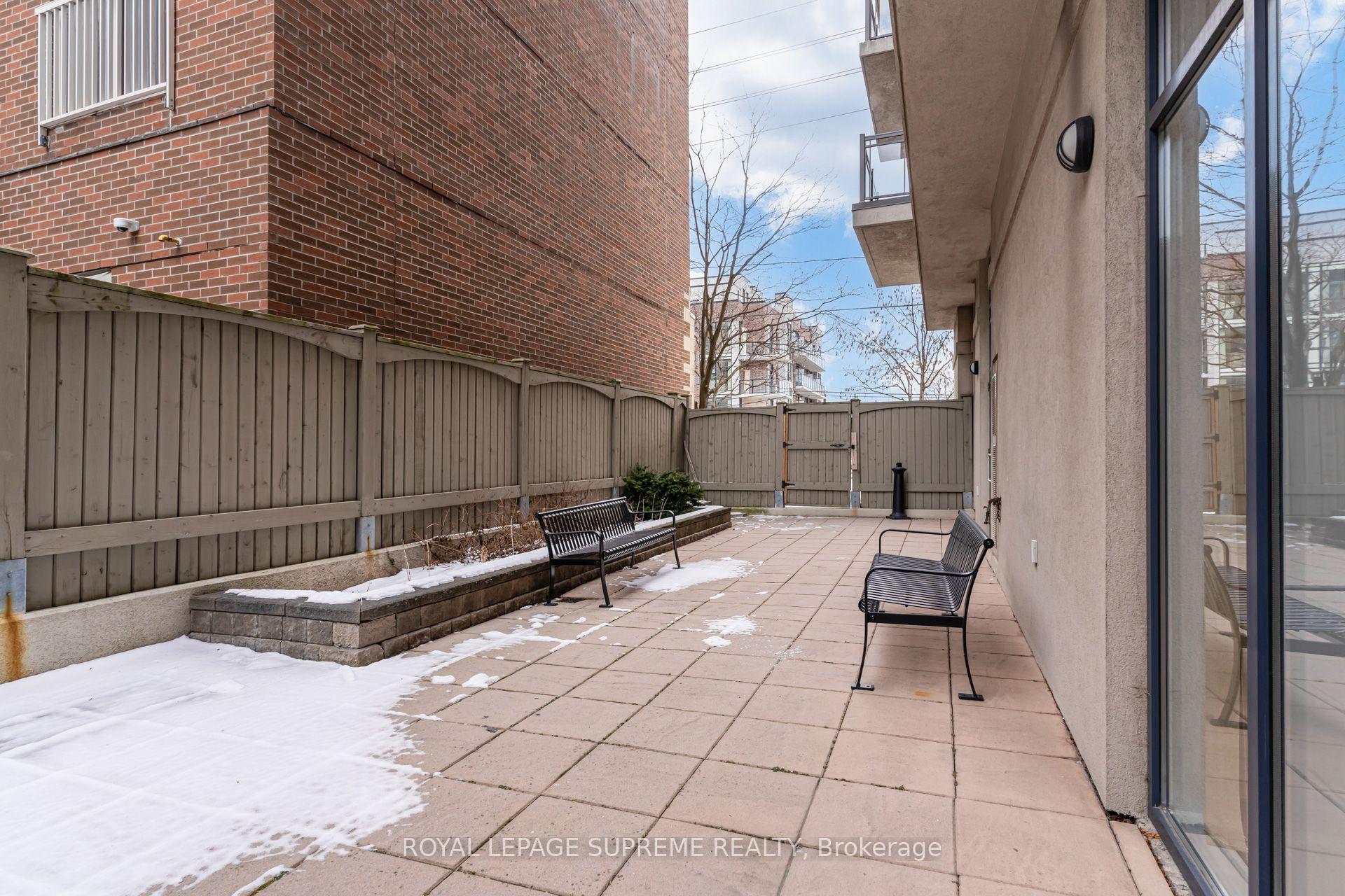 872 Sheppard Avenue W 301, Toronto Unit: 301