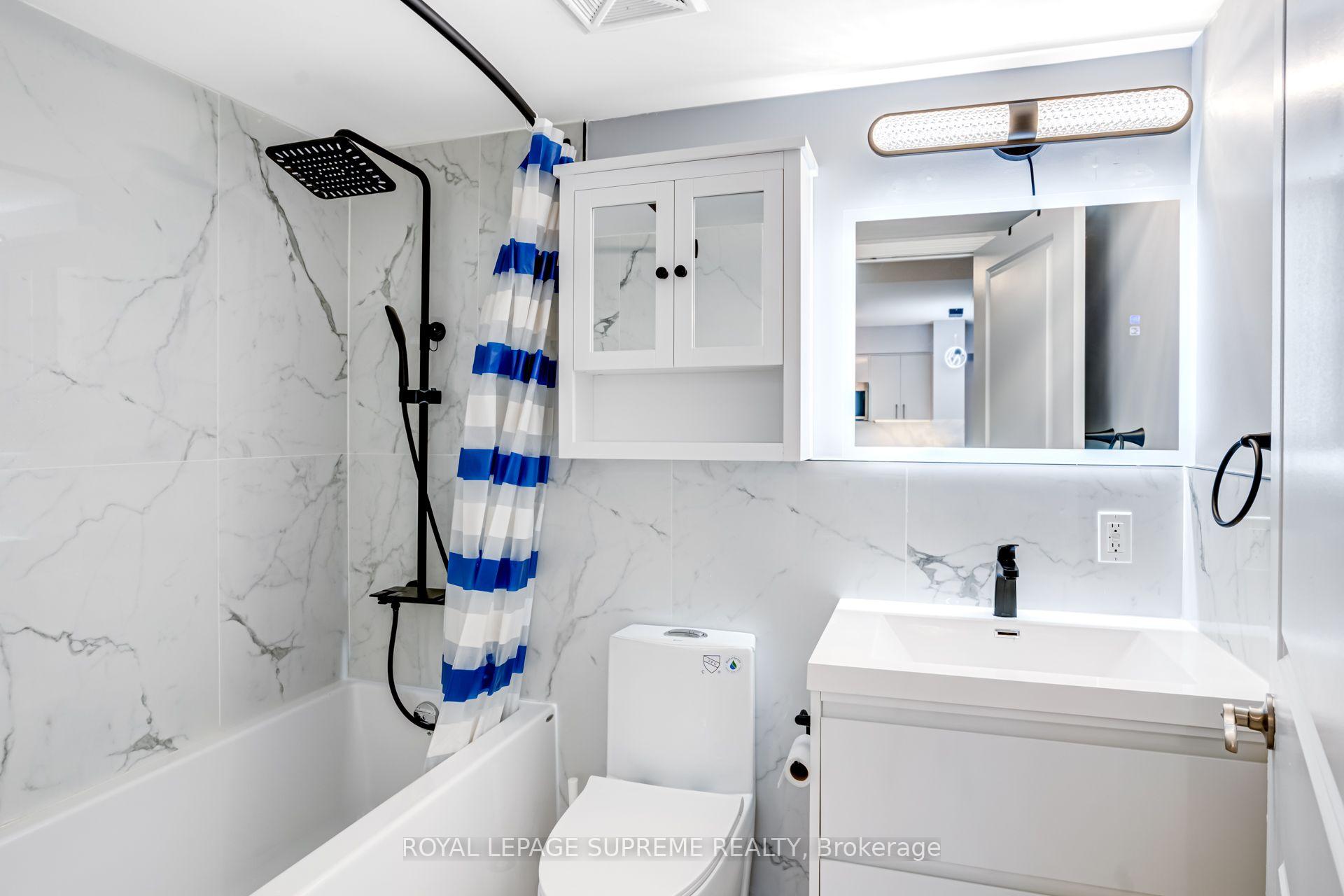 872 Sheppard Avenue W 301, Toronto Unit: 301