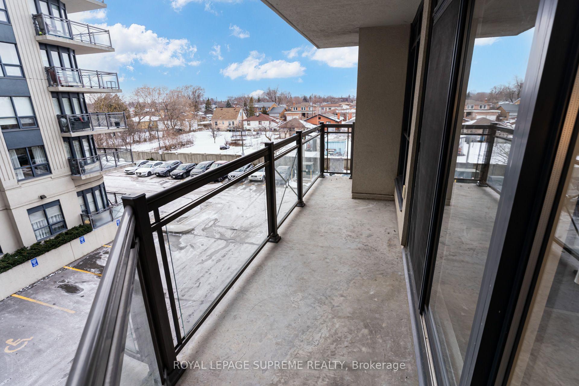 872 Sheppard Avenue W 301, Toronto Unit: 301