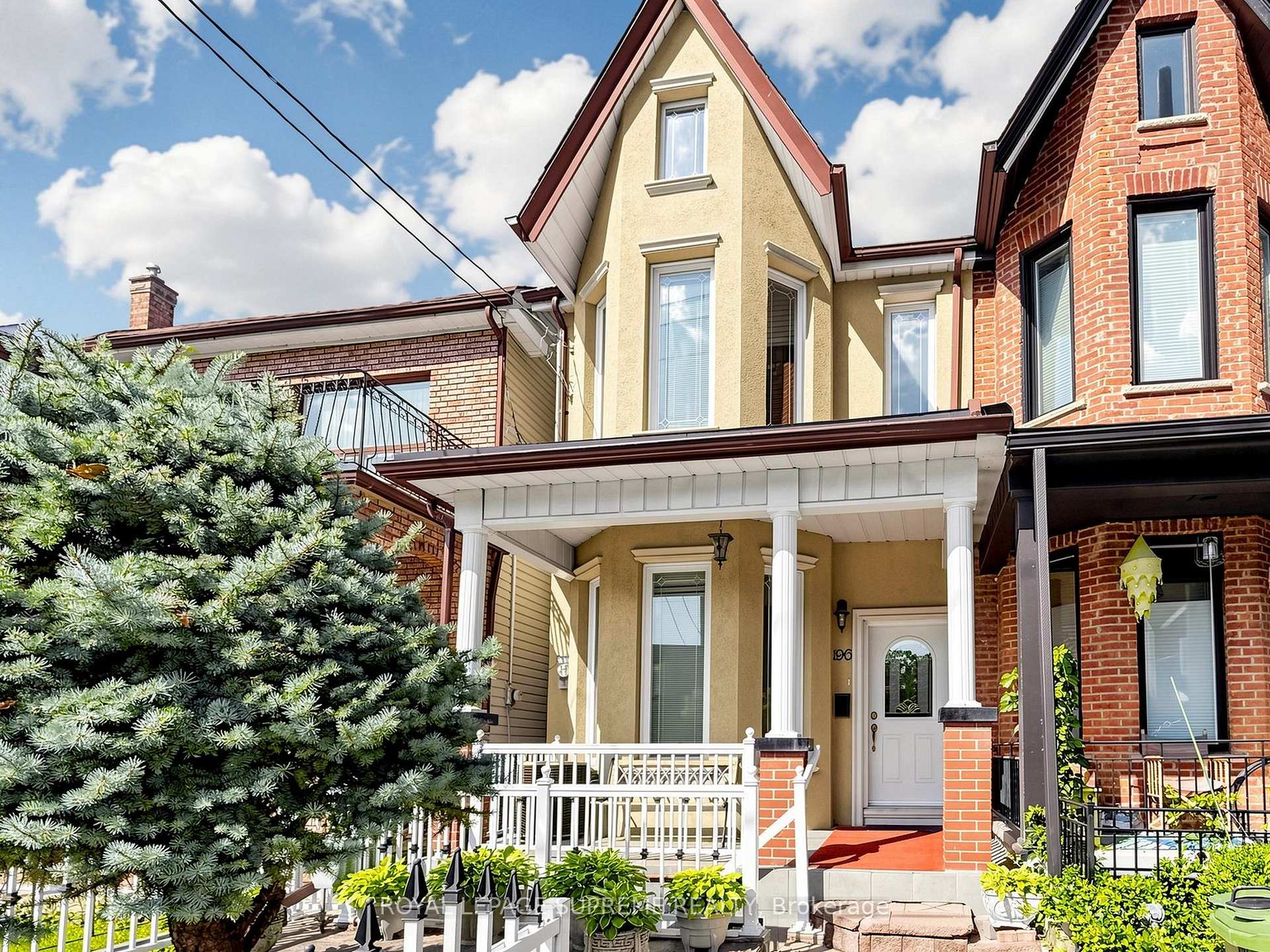 196 Palmerston Avenue, Toronto