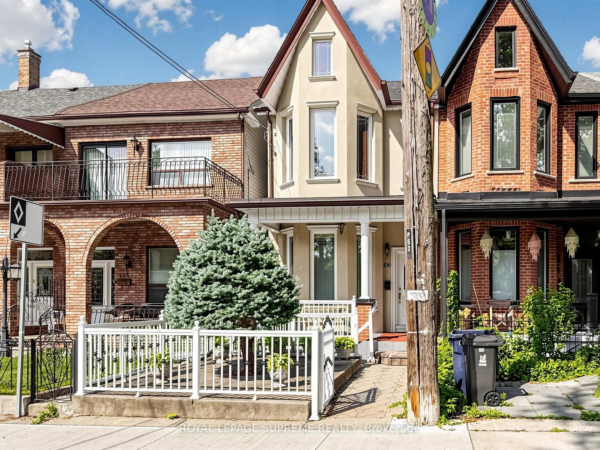 196 Palmerston Avenue, Toronto