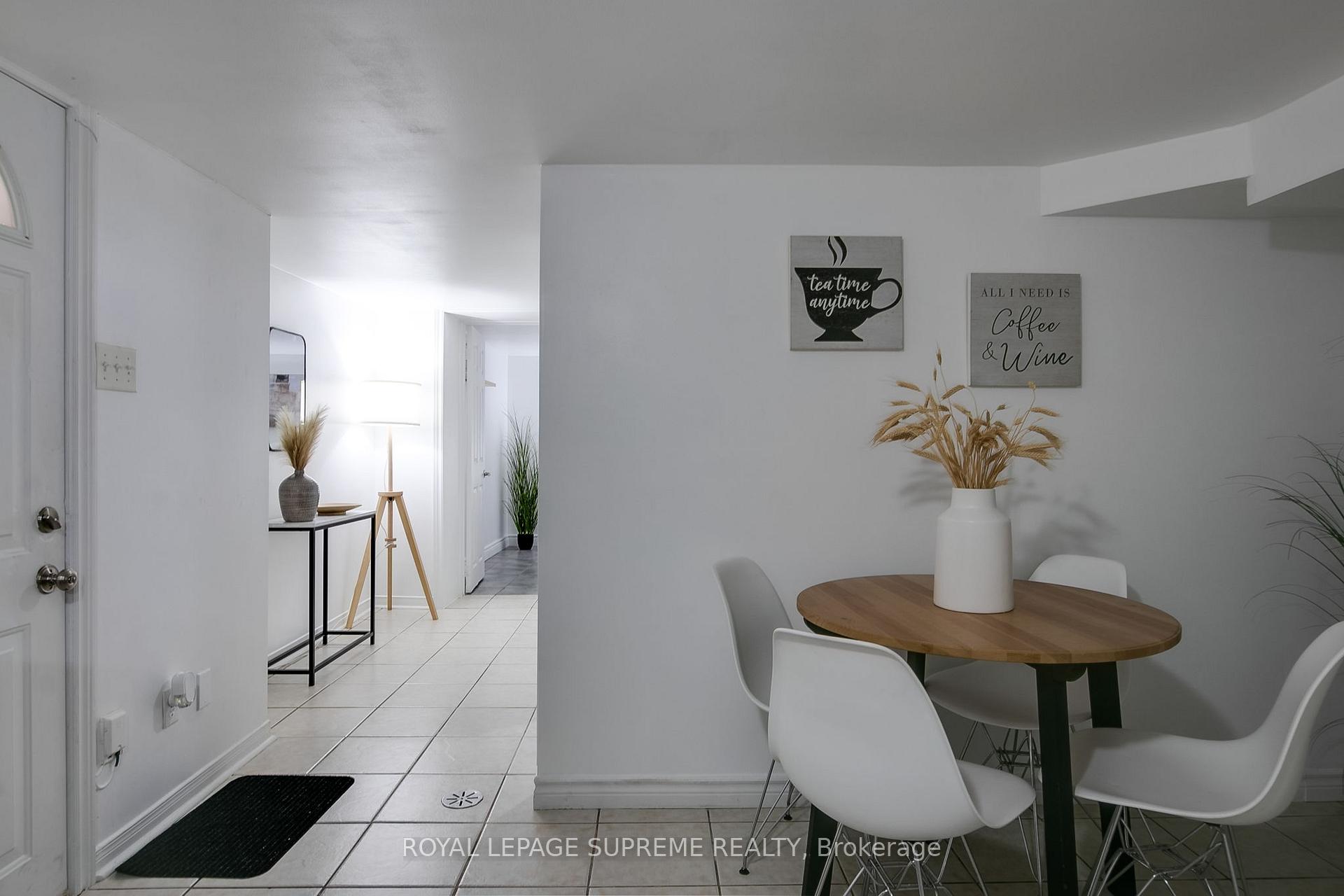 422 Oakwood Avenue Basement, Toronto Unit: Basement
