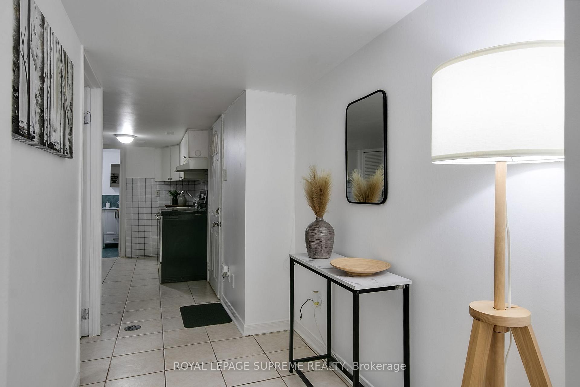 422 Oakwood Avenue Basement, Toronto Unit: Basement