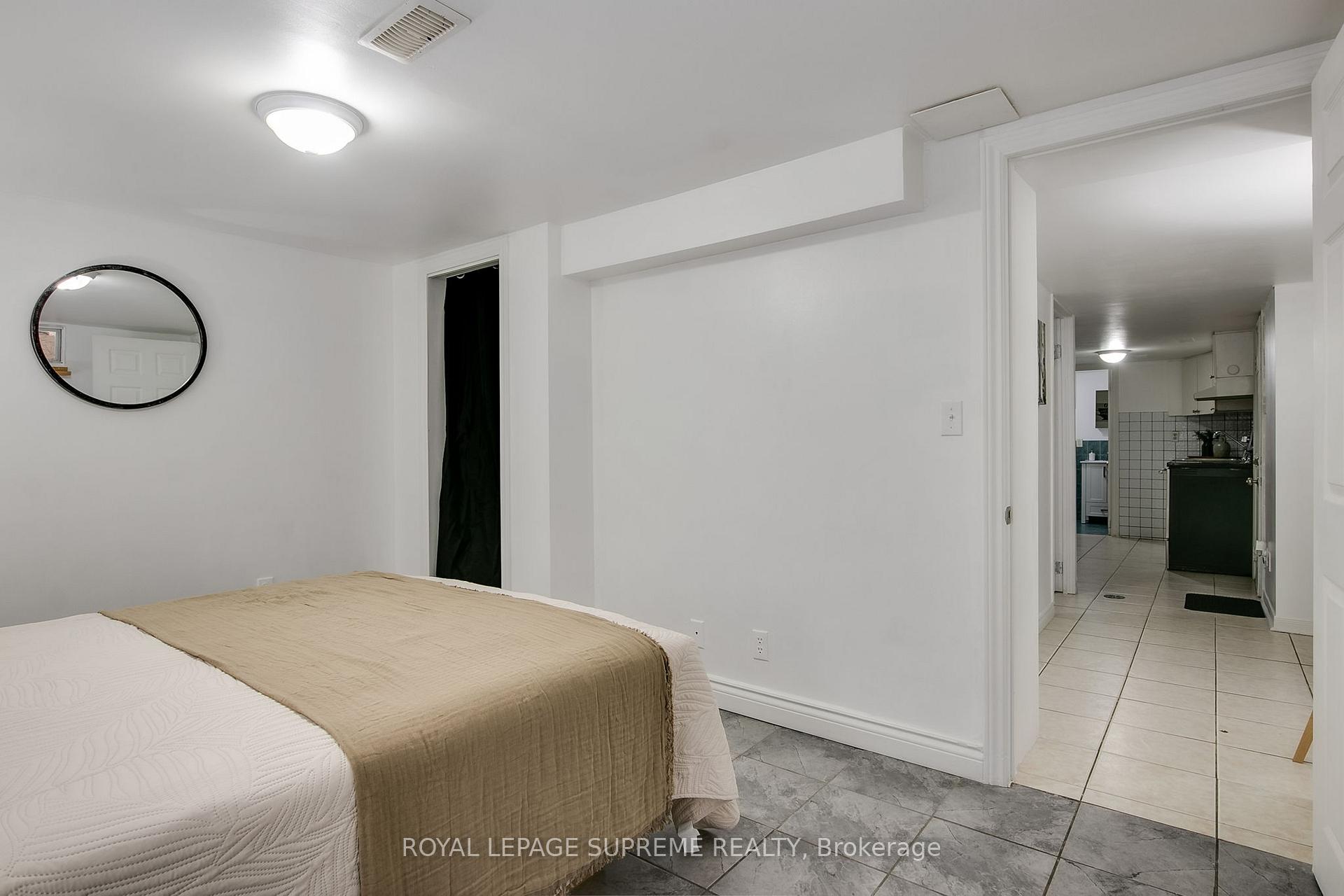 422 Oakwood Avenue Basement, Toronto Unit: Basement